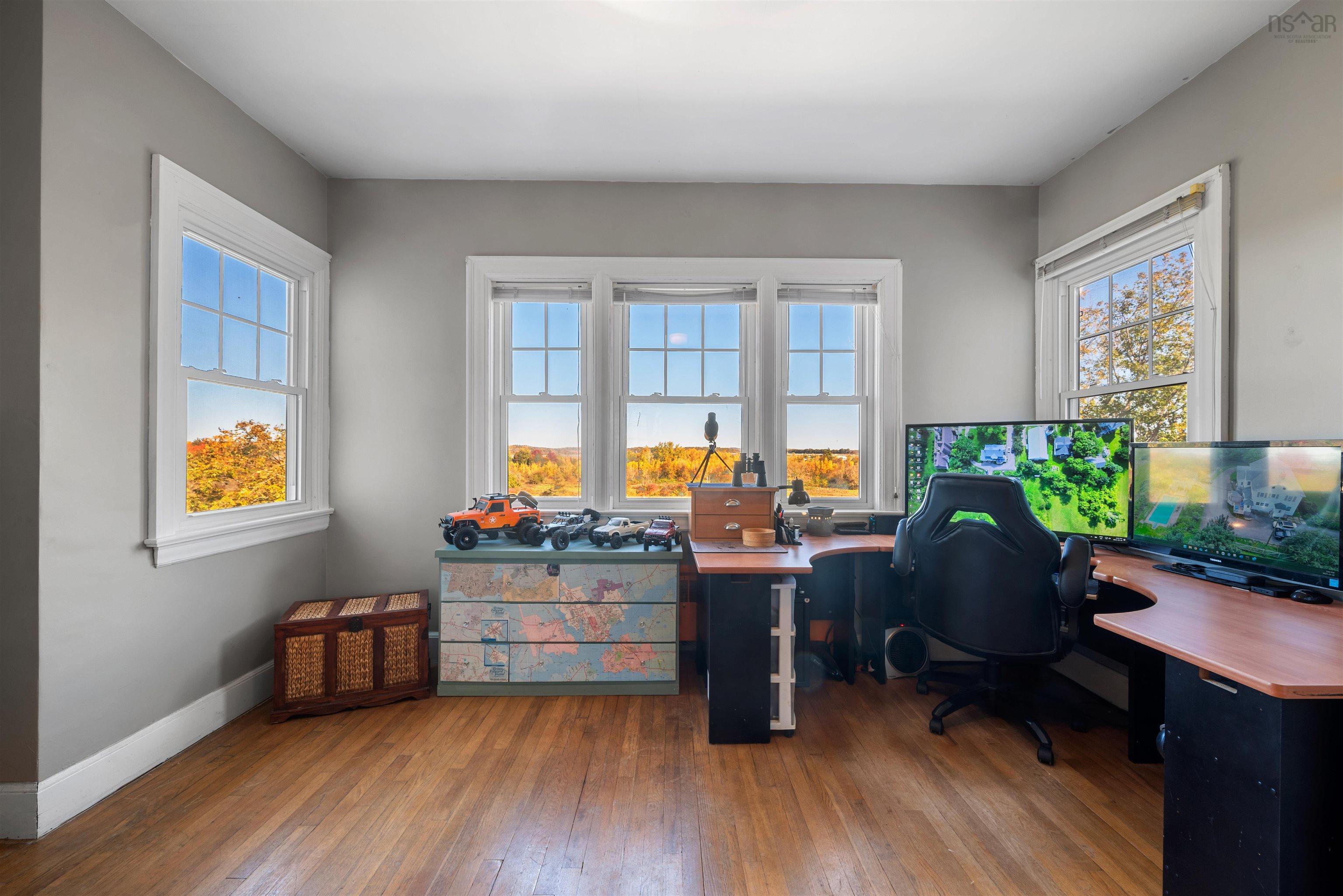 $850,000.00: 307 King Street, Windsor