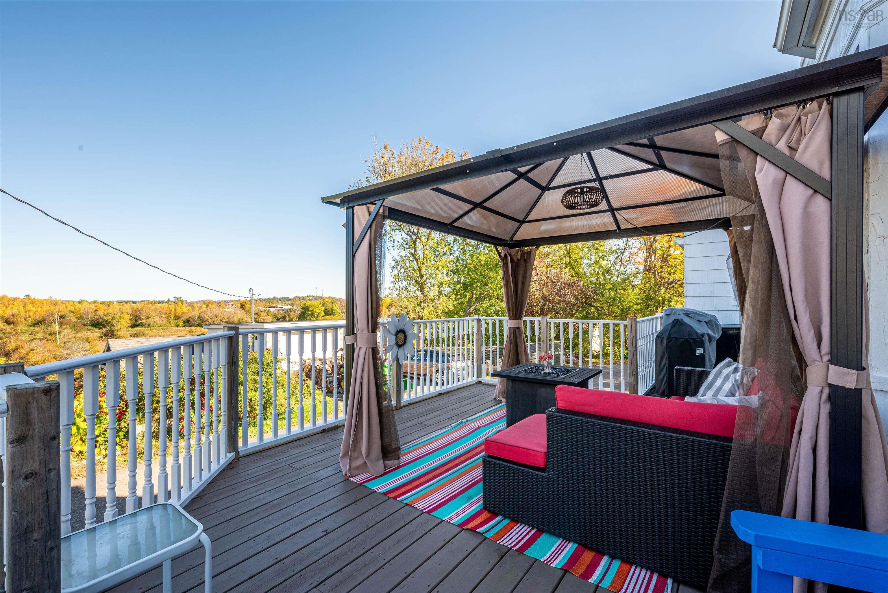 $850,000.00: 307 King Street, Windsor