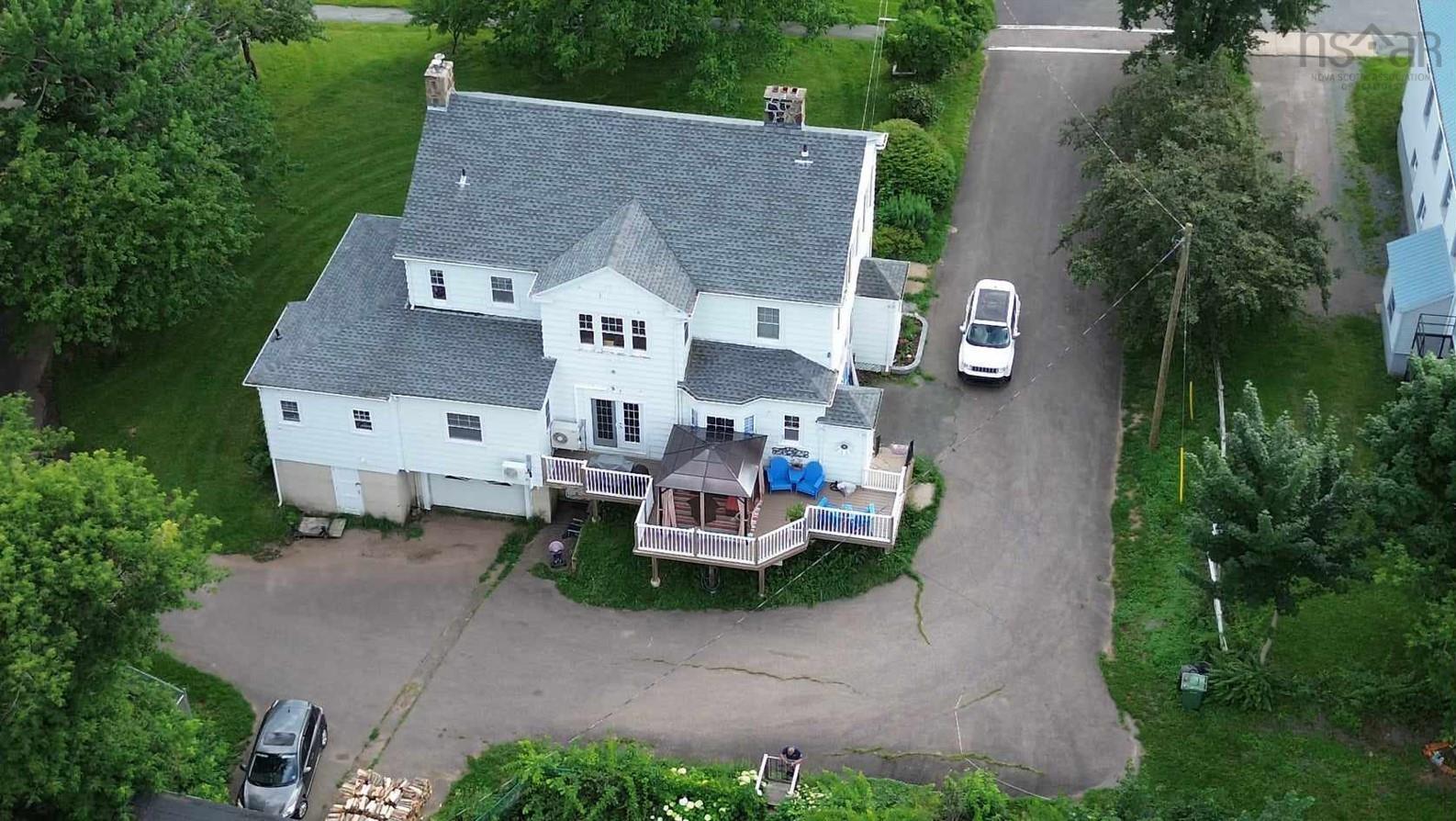 $850,000.00: 307 King Street, Windsor