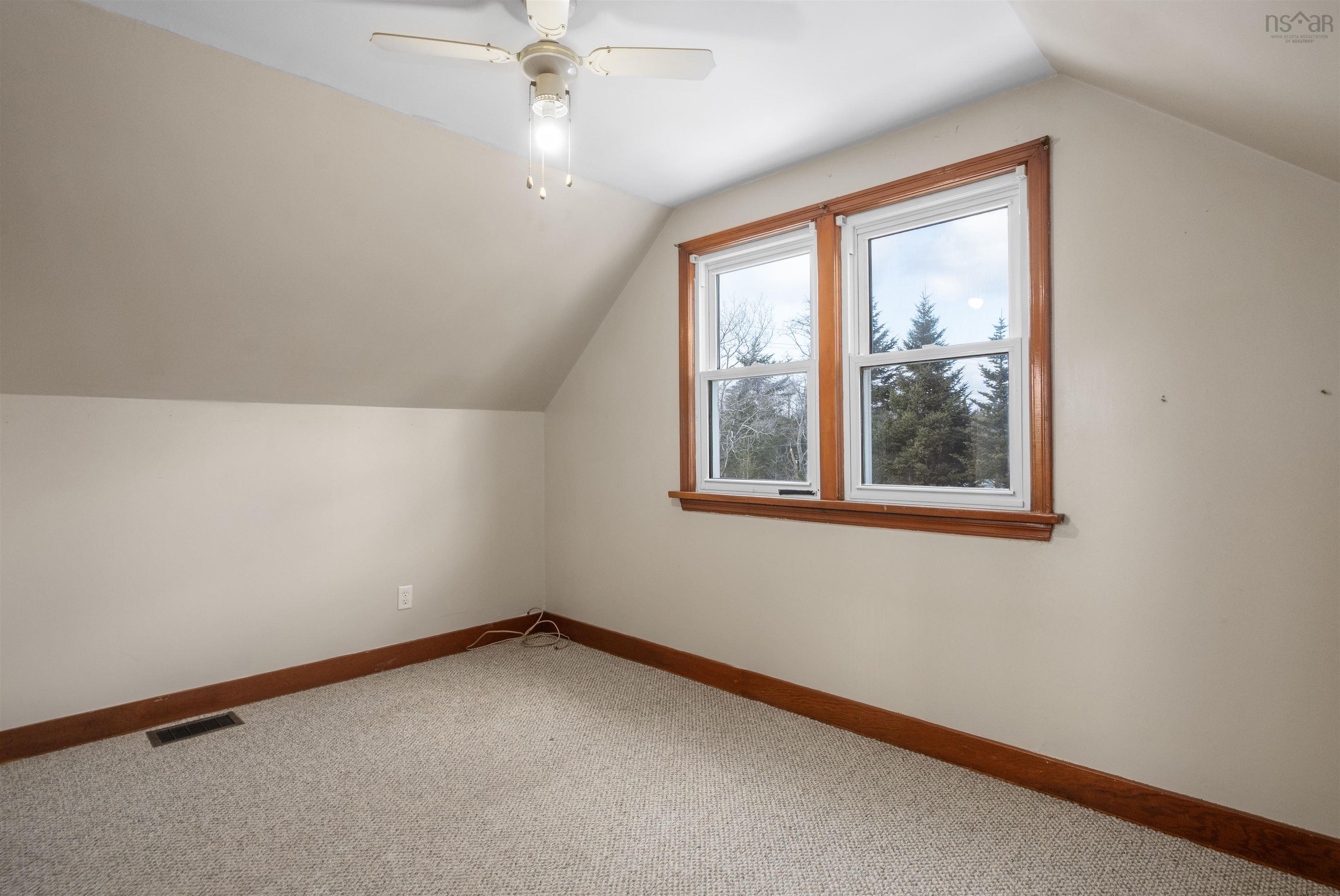 $349,900.00: 1502 Prospect Road, Hatchet Lake