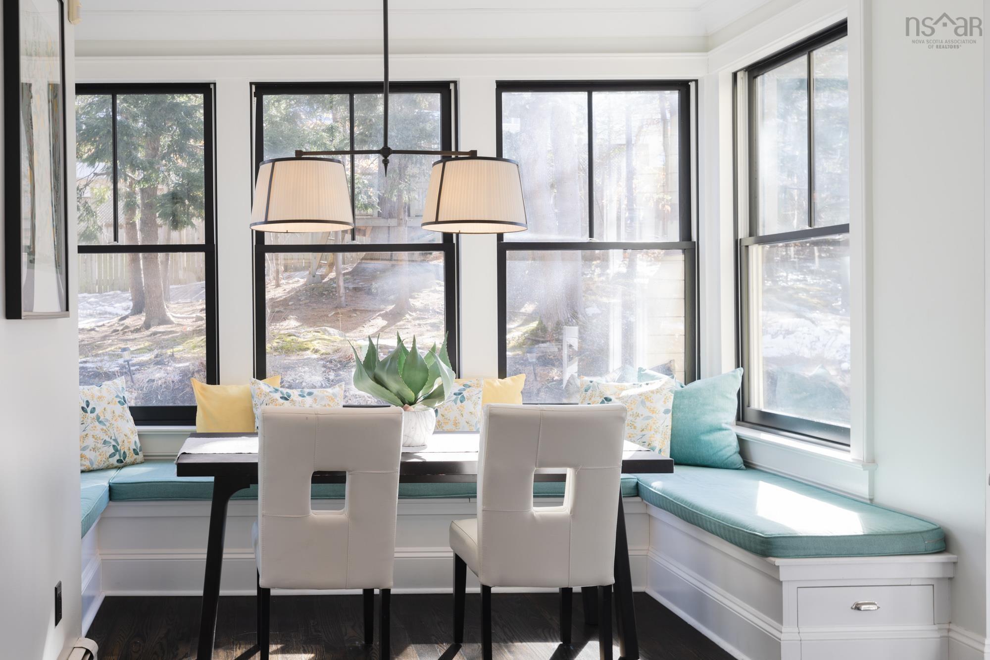 $1,895,000.00: 15 Pinehaven Drive, Halifax
