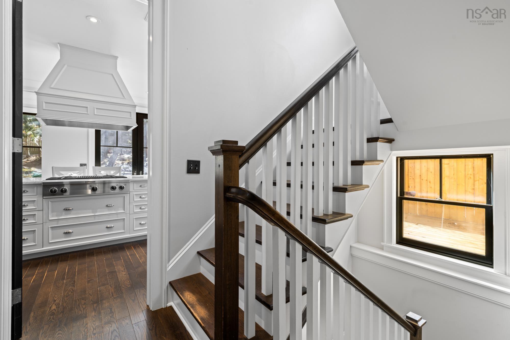 $1,895,000.00: 15 Pinehaven Drive, Halifax