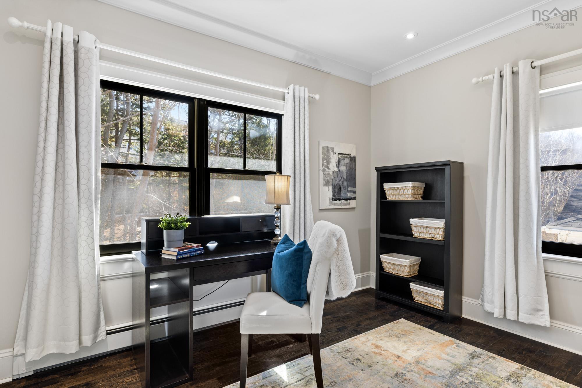 $1,895,000.00: 15 Pinehaven Drive, Halifax