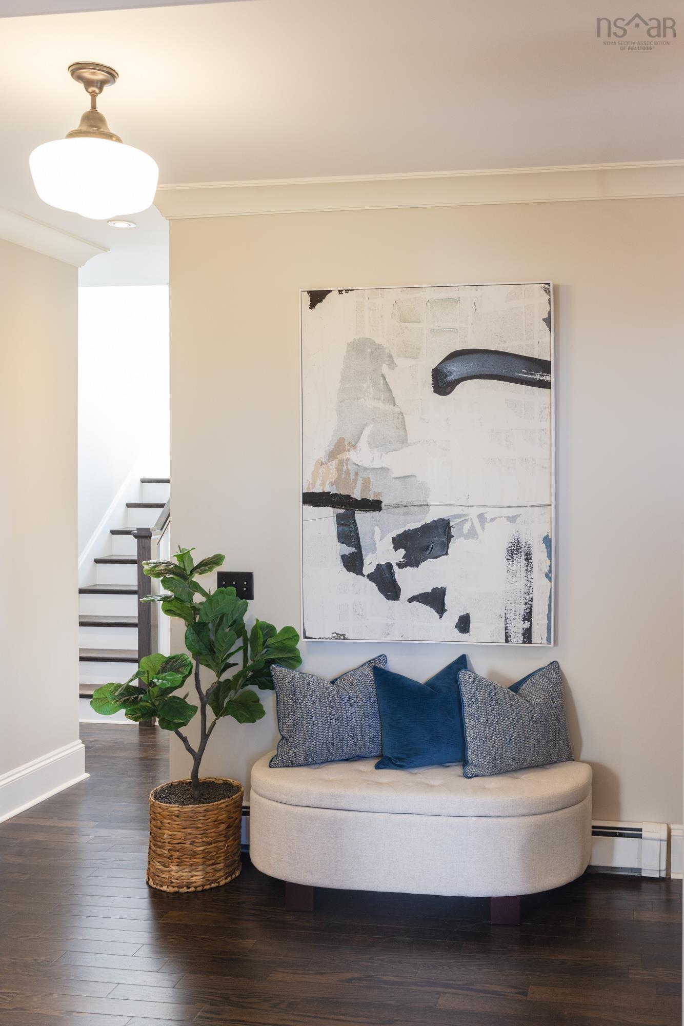 $1,895,000.00: 15 Pinehaven Drive, Halifax