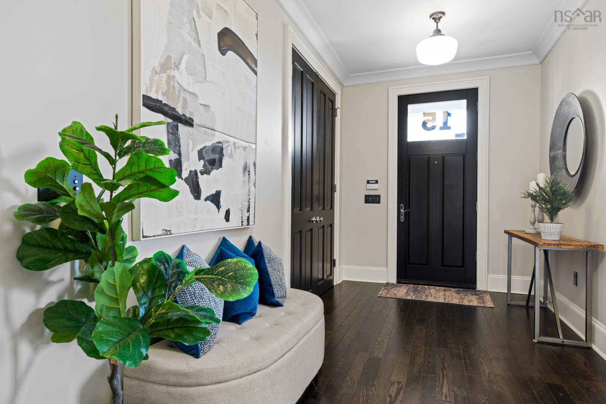 $1,895,000.00: 15 Pinehaven Drive, Halifax