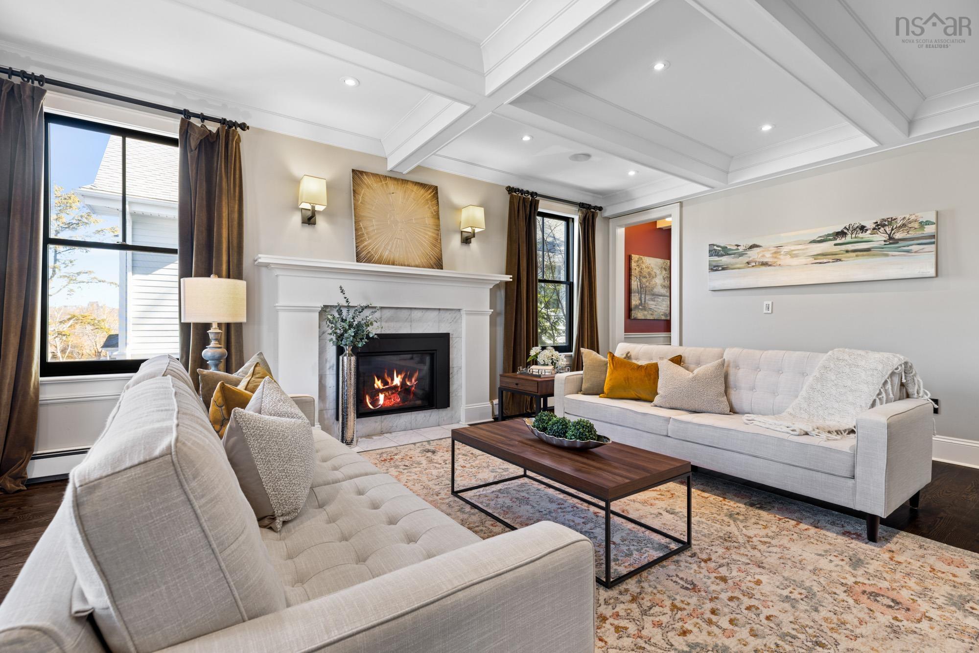 $1,895,000.00: 15 Pinehaven Drive, Halifax