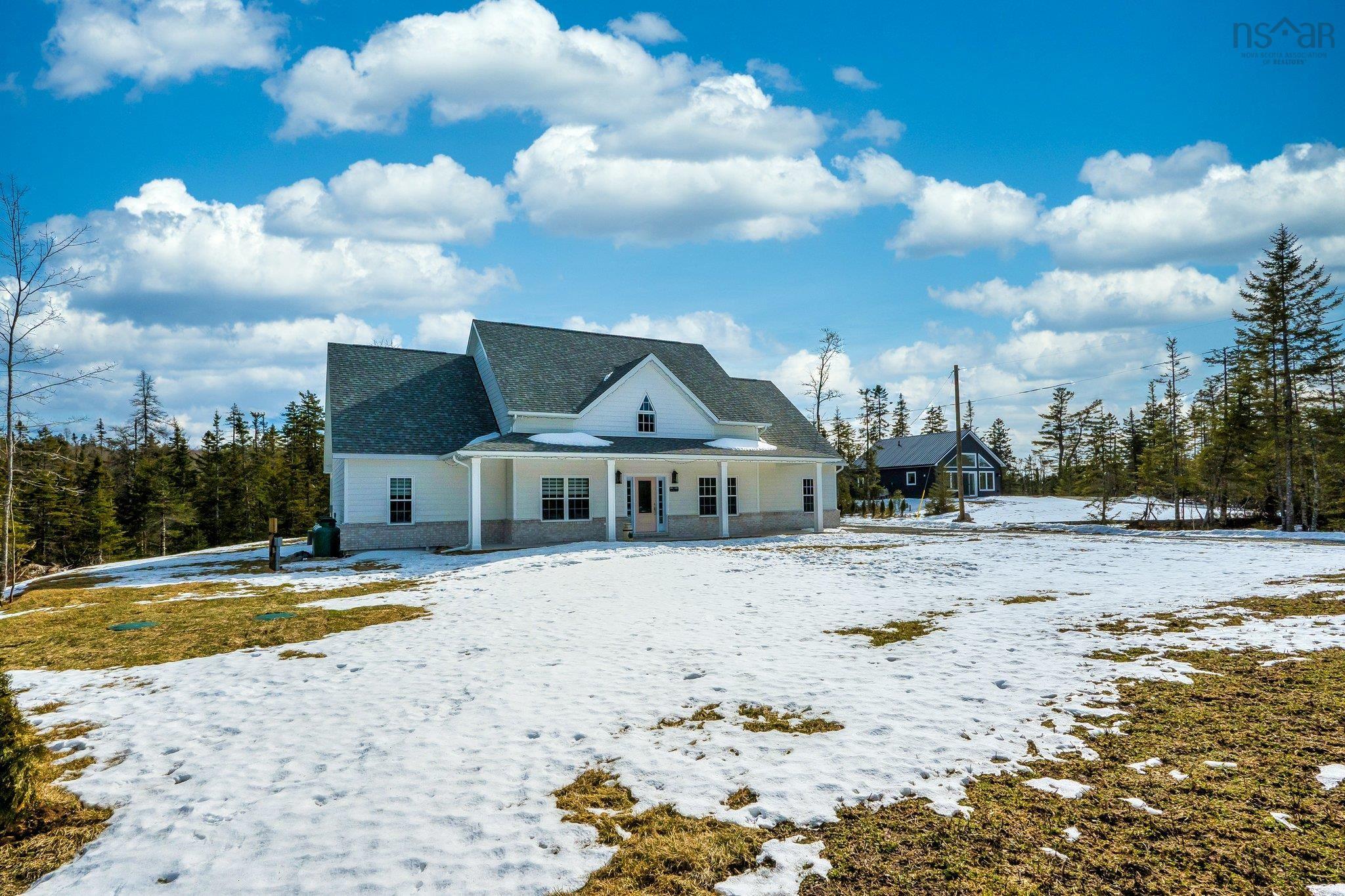 $779,900.00: 103 78 Loon Point Trail, East Uniacke