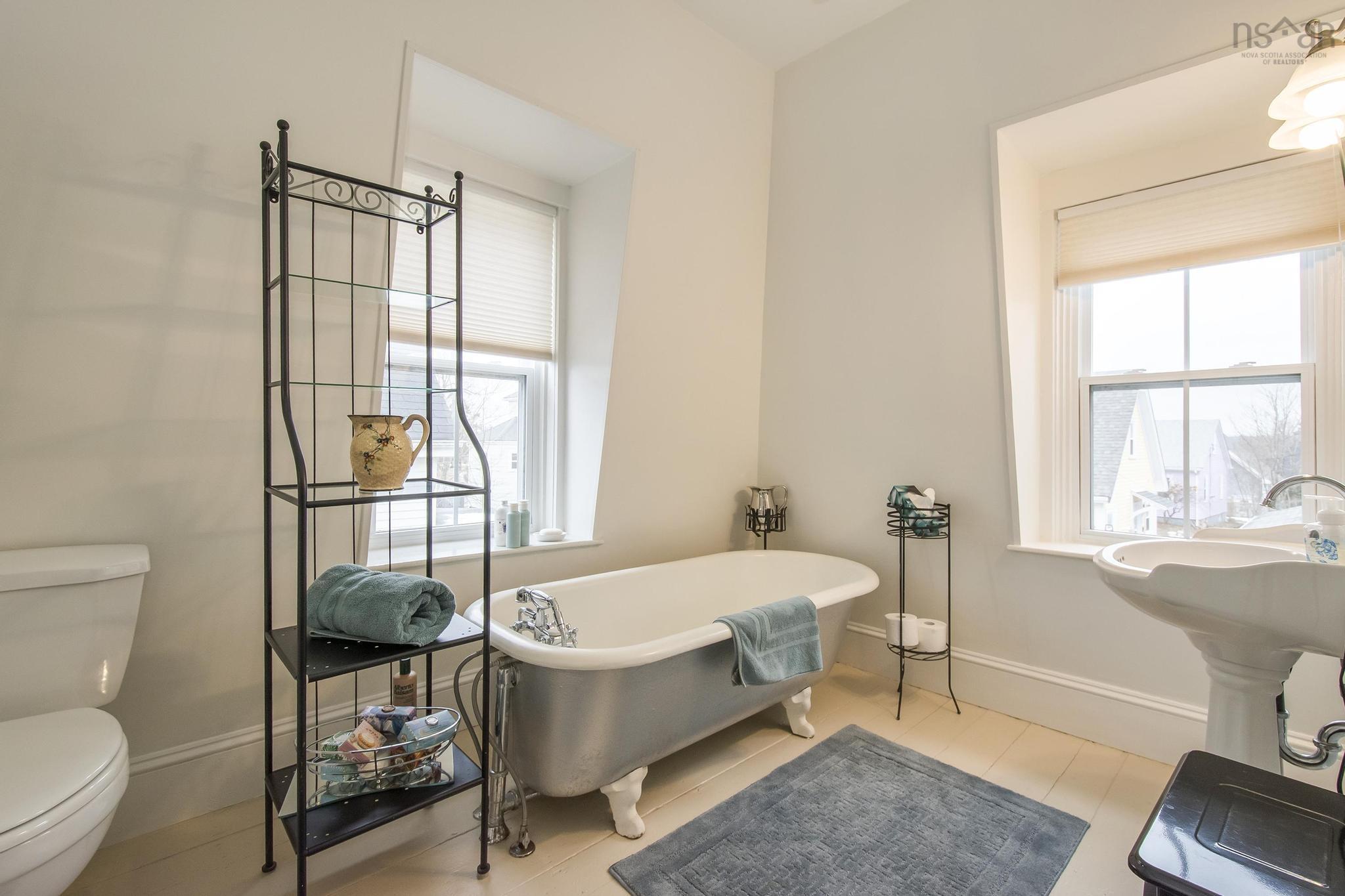 $723,000.00: 51 Fox Street, Lunenburg