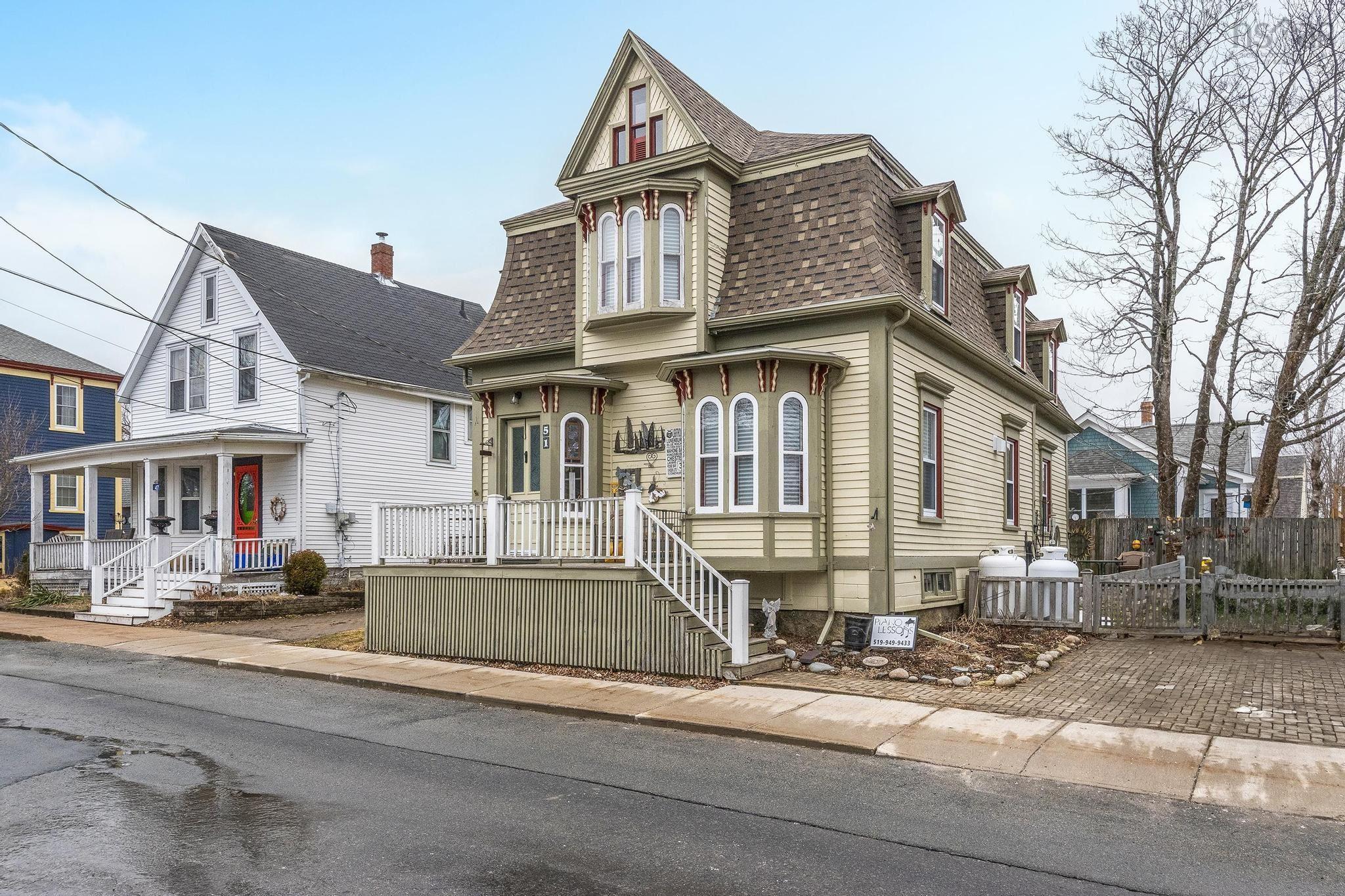 $723,000.00: 51 Fox Street, Lunenburg
