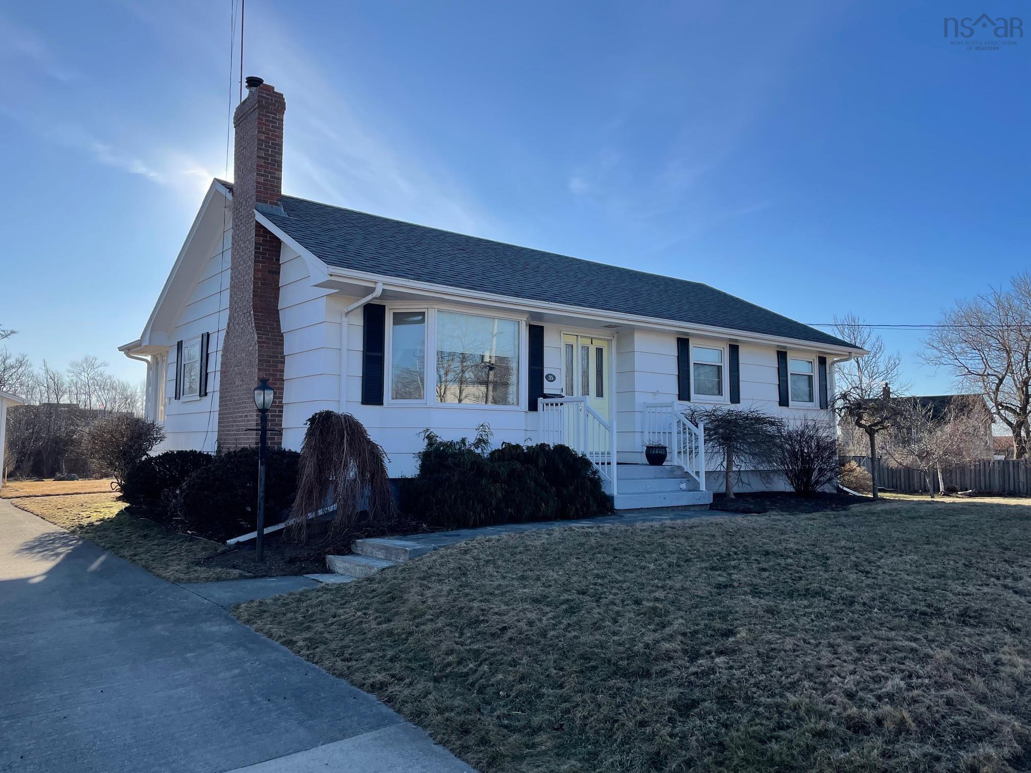 $350,000.00: 35 Clements Avenue, Yarmouth