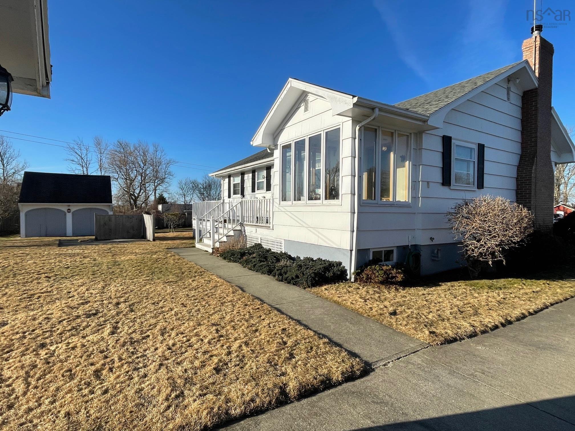 $350,000.00: 35 Clements Avenue, Yarmouth