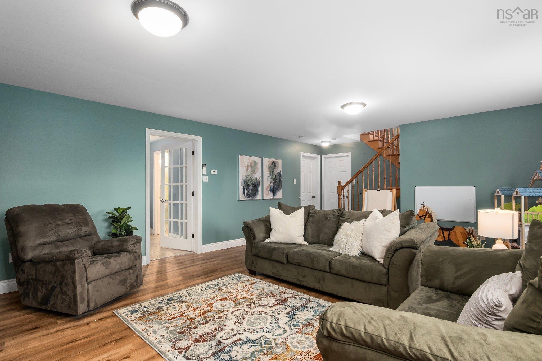 $650,000.00: 98 Whitney Maurice Drive, Enfield