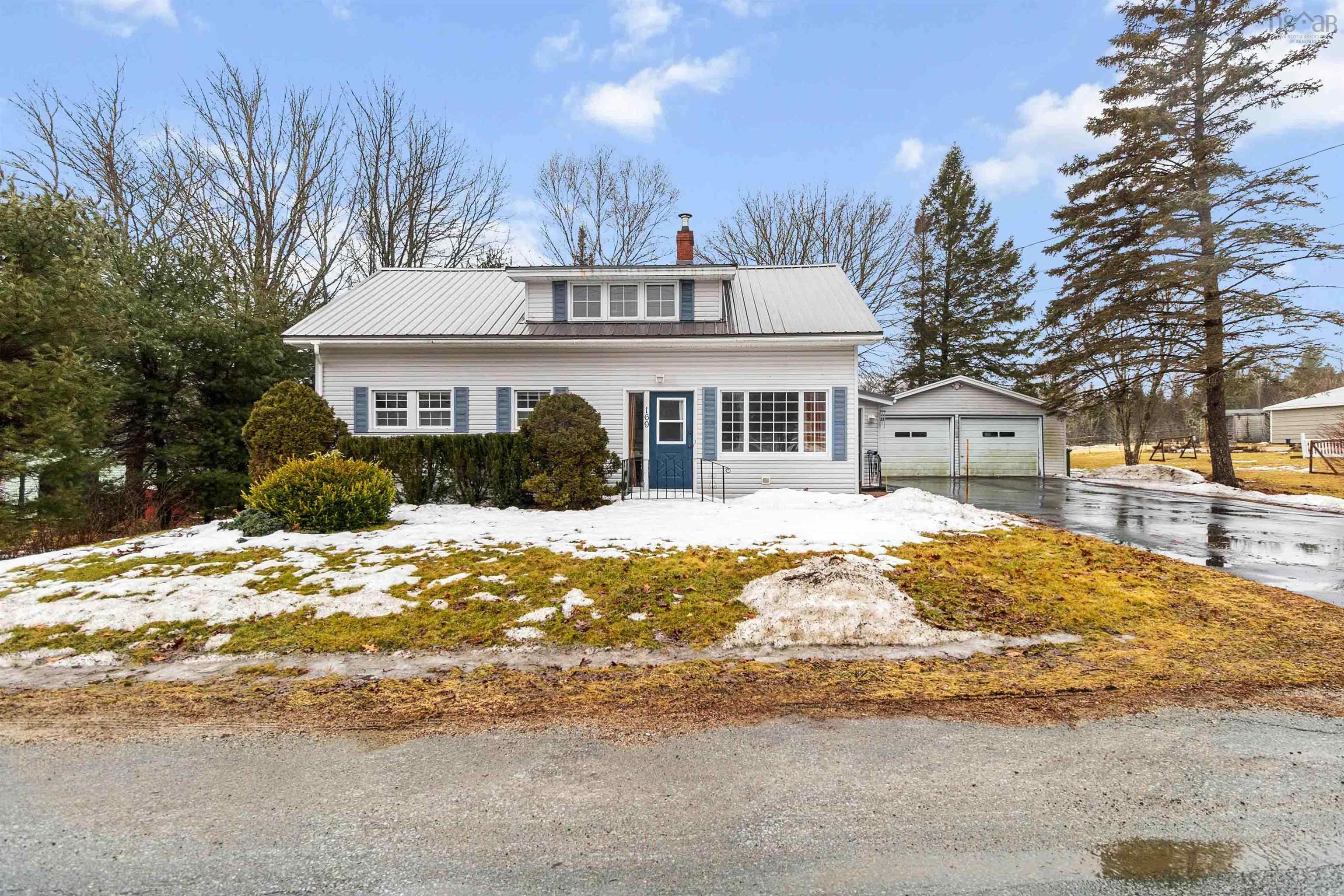 $249,900.00: 169 School Street, New Germany