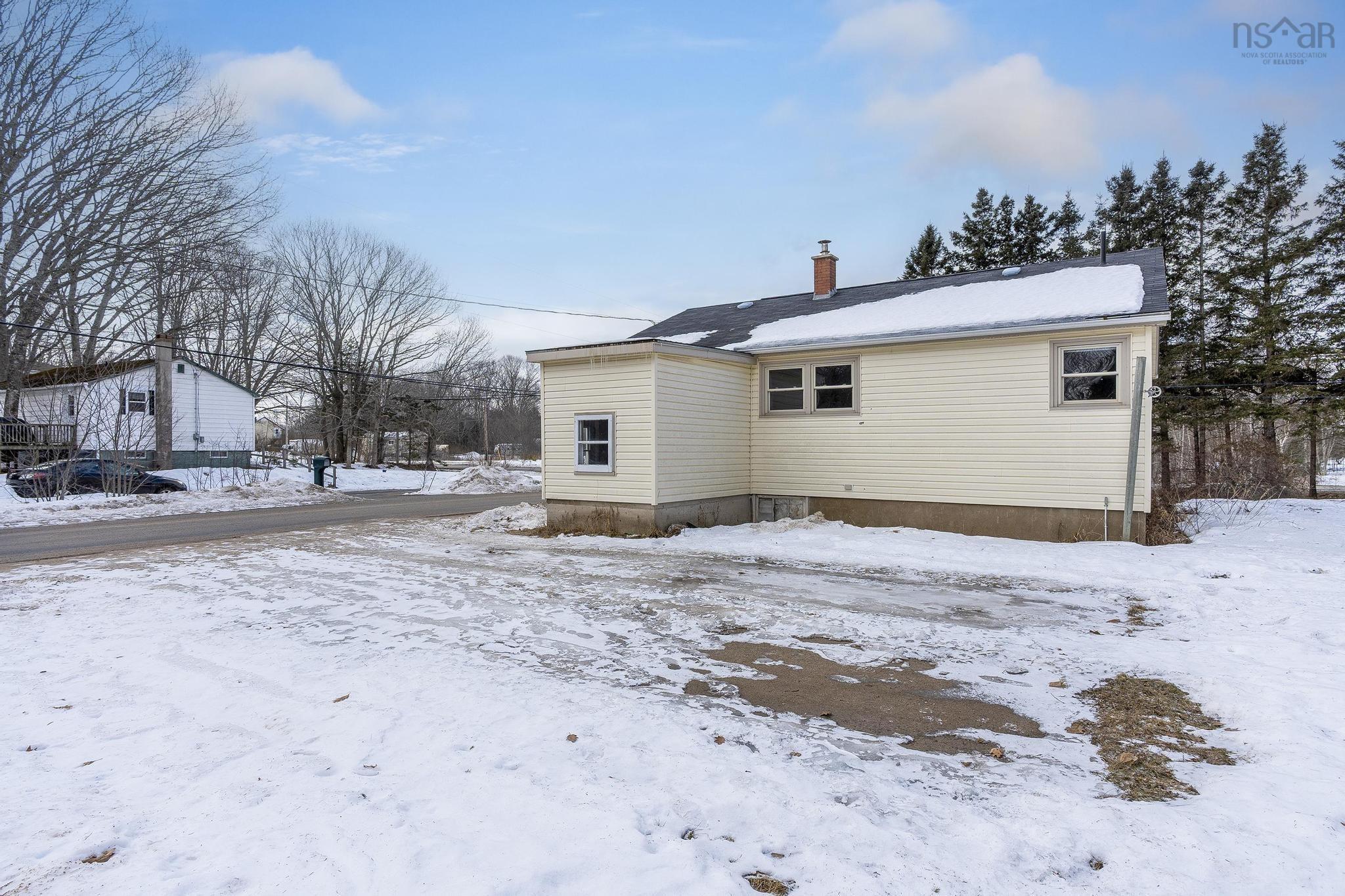 $209,900.00: 294 Dodge Road, Wilmot