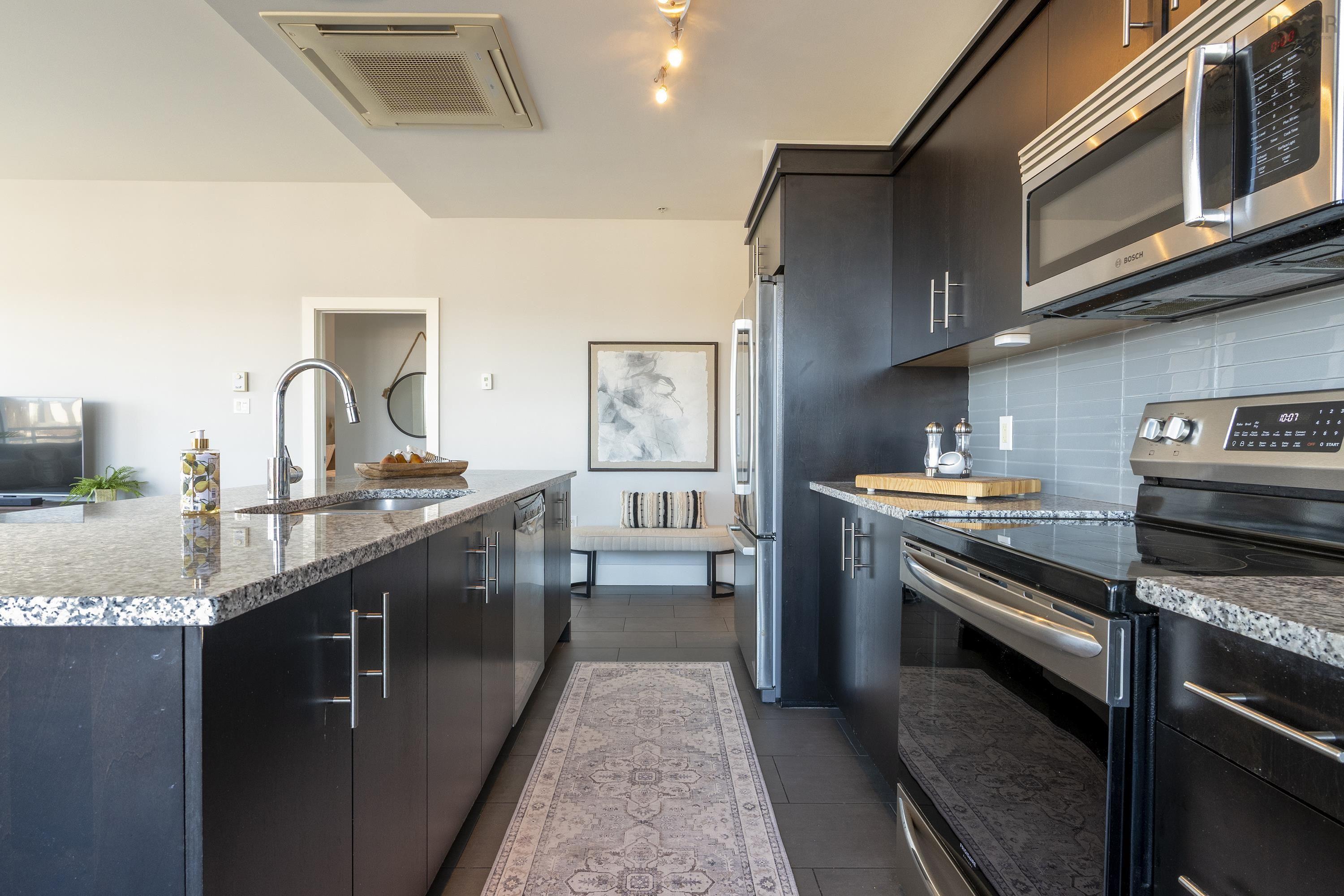 $685,000.00: 1201 15 Kings Wharf Place, Dartmouth