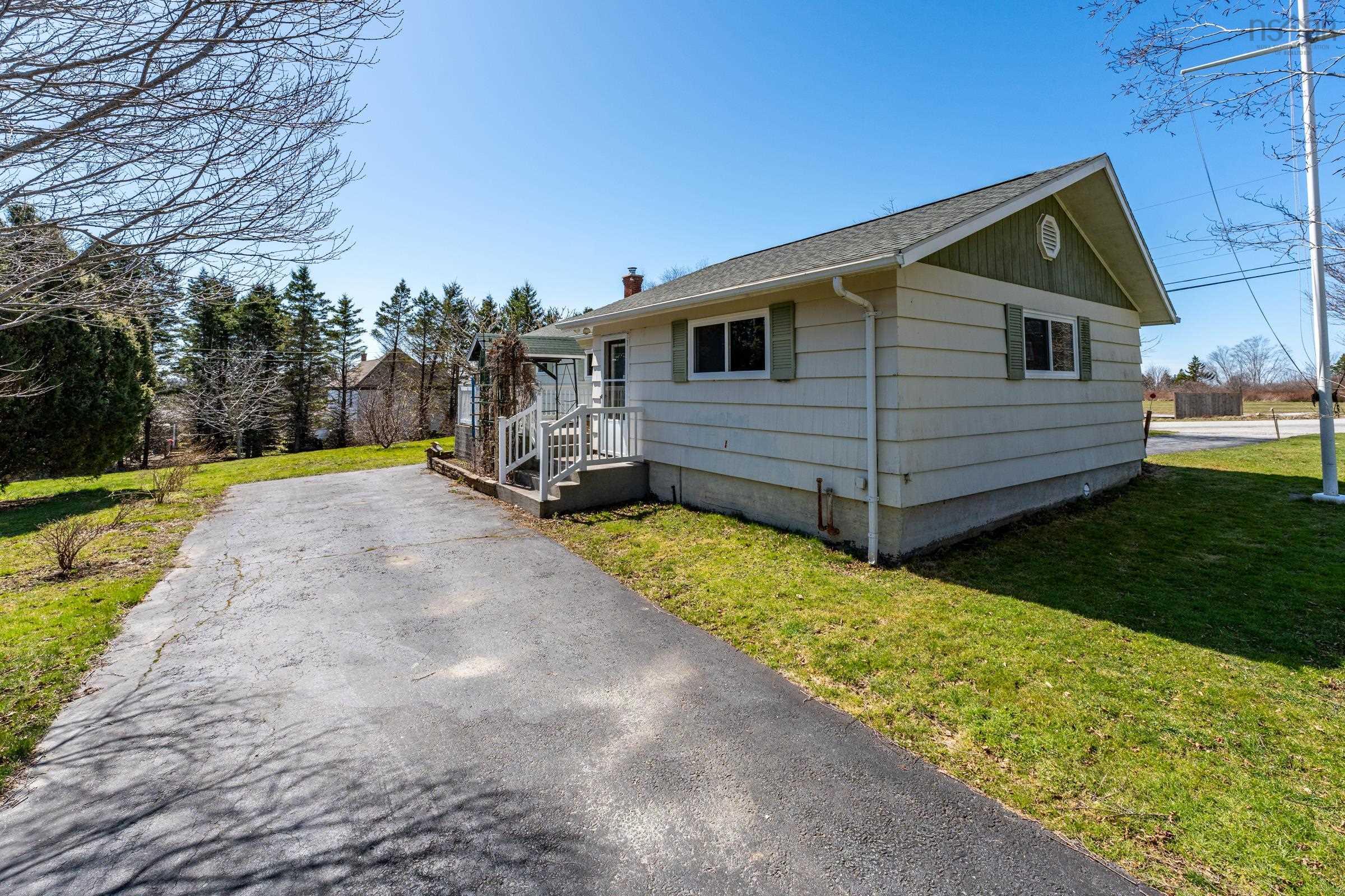 $299,000.00: 3580 Second Division Road, Concession