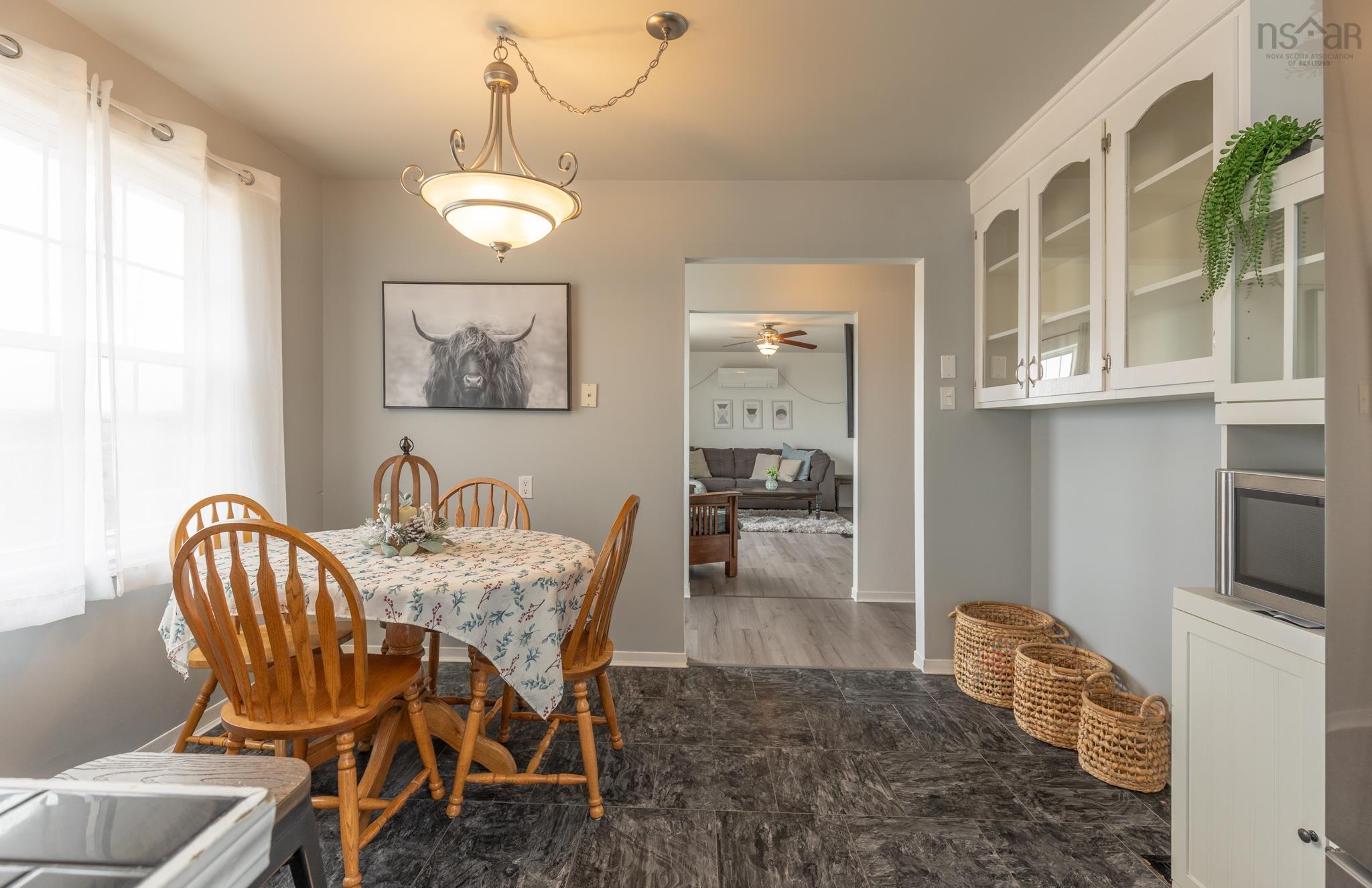 $264,000.00: 1331 Main Shore Road, Sandford