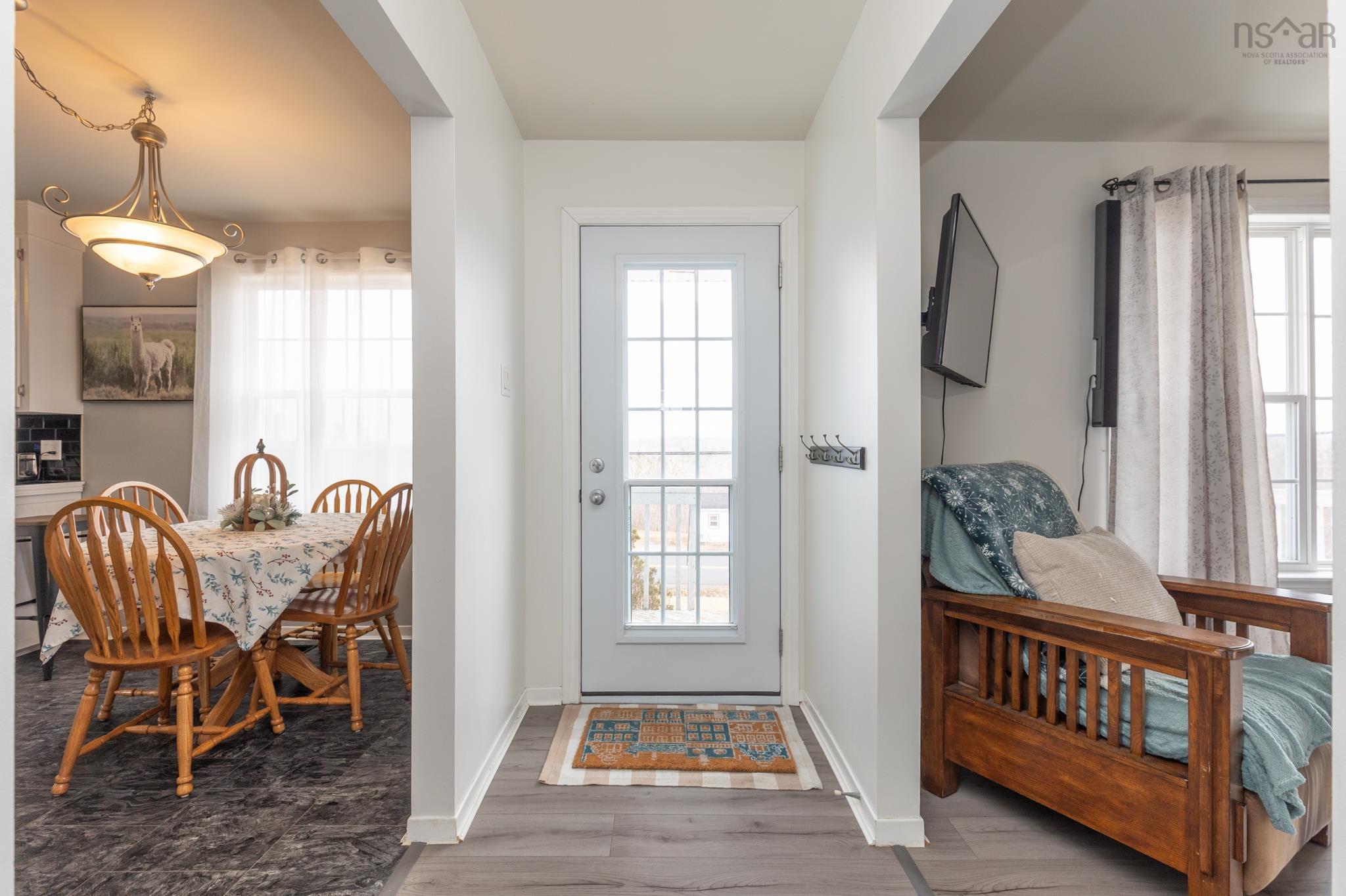 $264,000.00: 1331 Main Shore Road, Sandford
