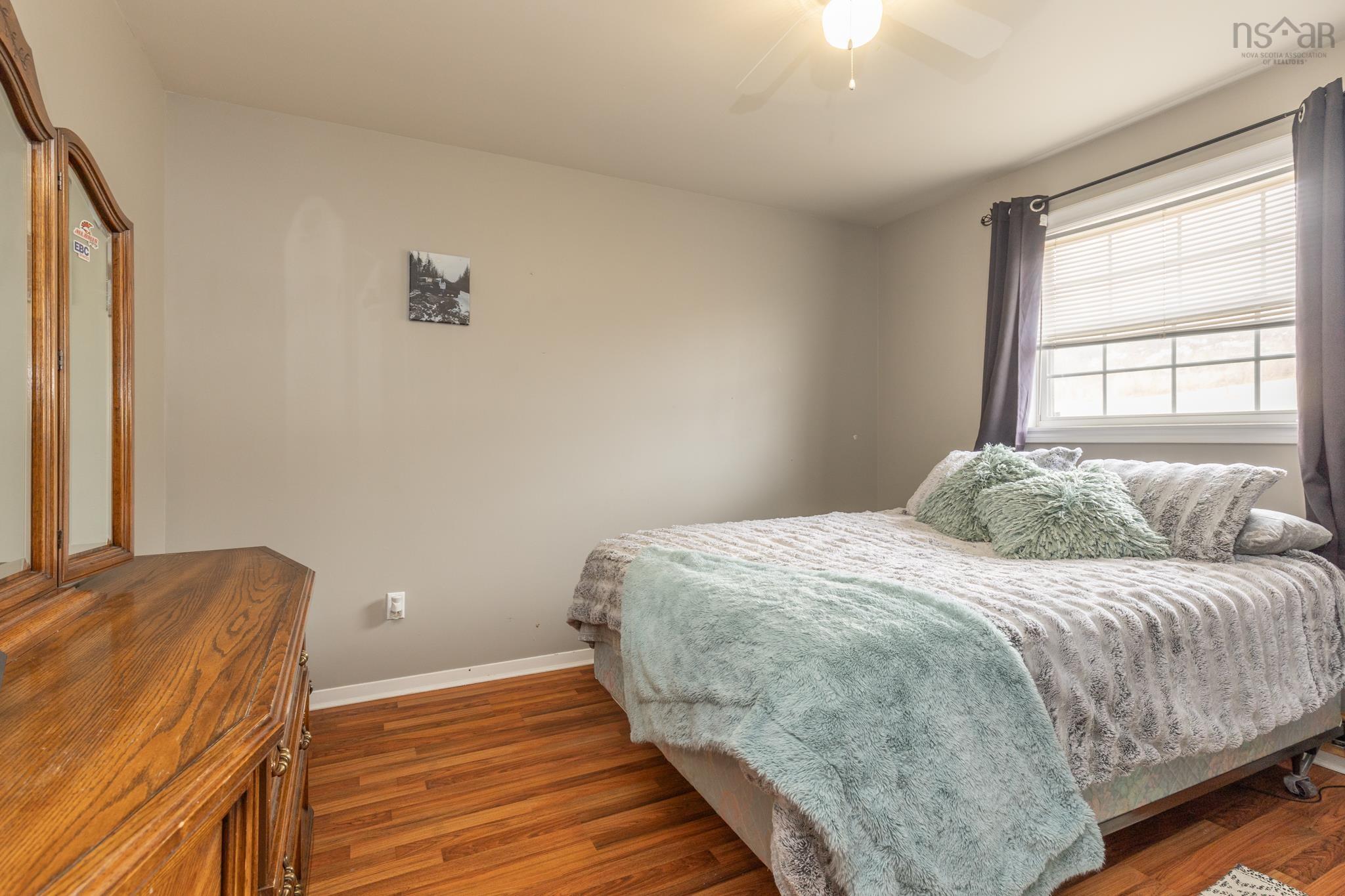 $264,000.00: 1331 Main Shore Road, Sandford