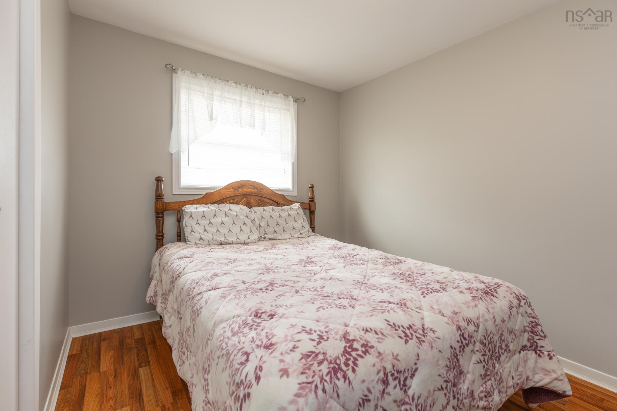 $264,000.00: 1331 Main Shore Road, Sandford