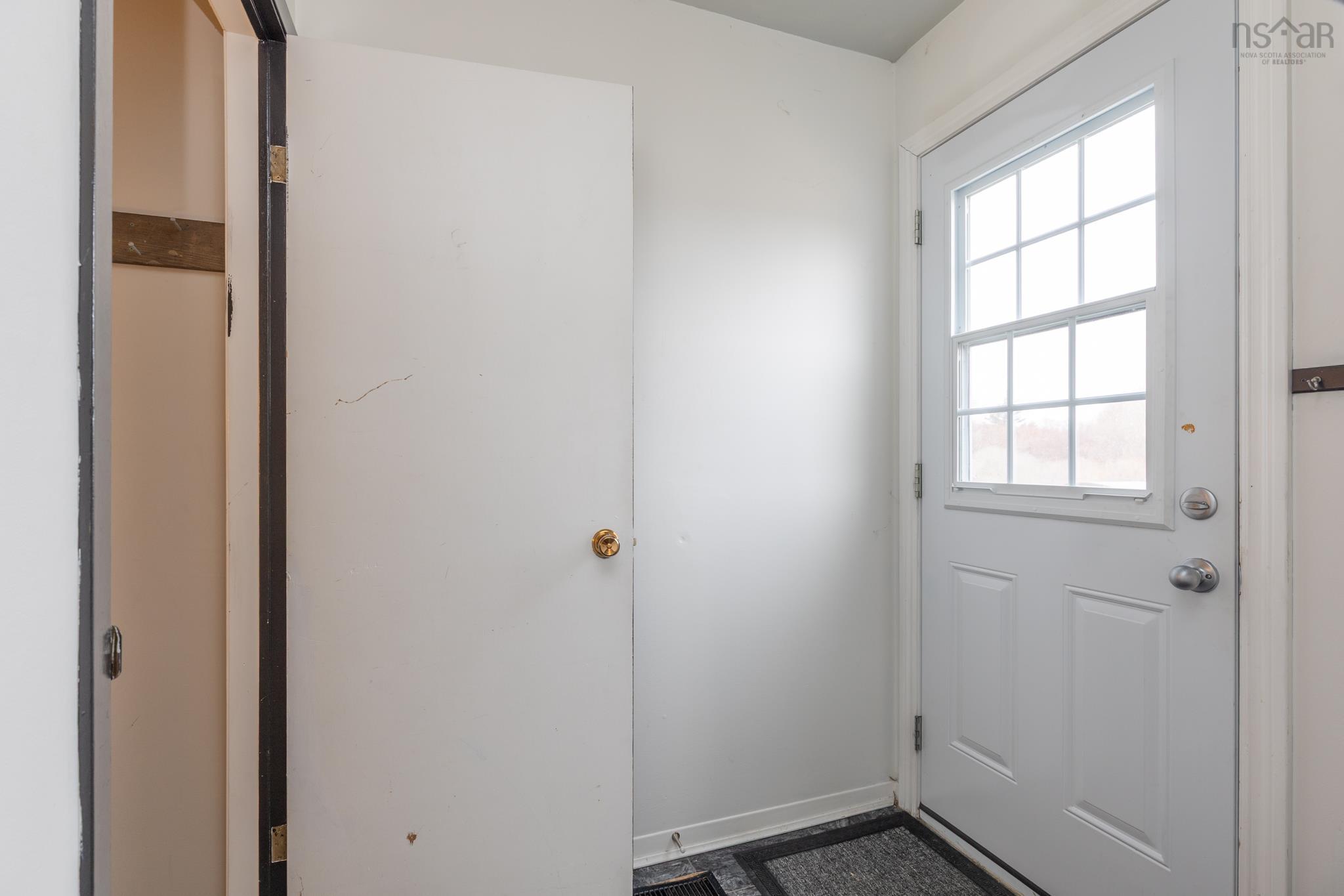 $264,000.00: 1331 Main Shore Road, Sandford
