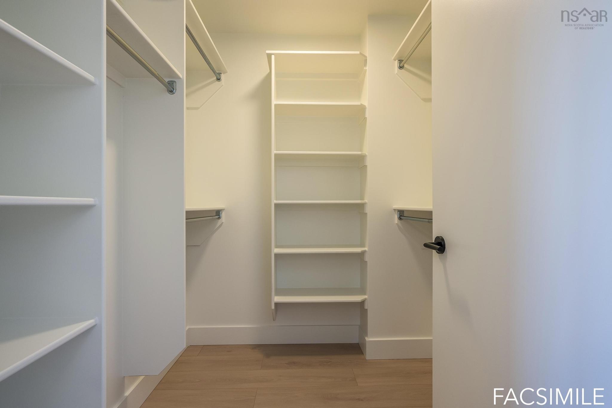$689,900.00: 72A 50 Colonial Crescent, Halifax