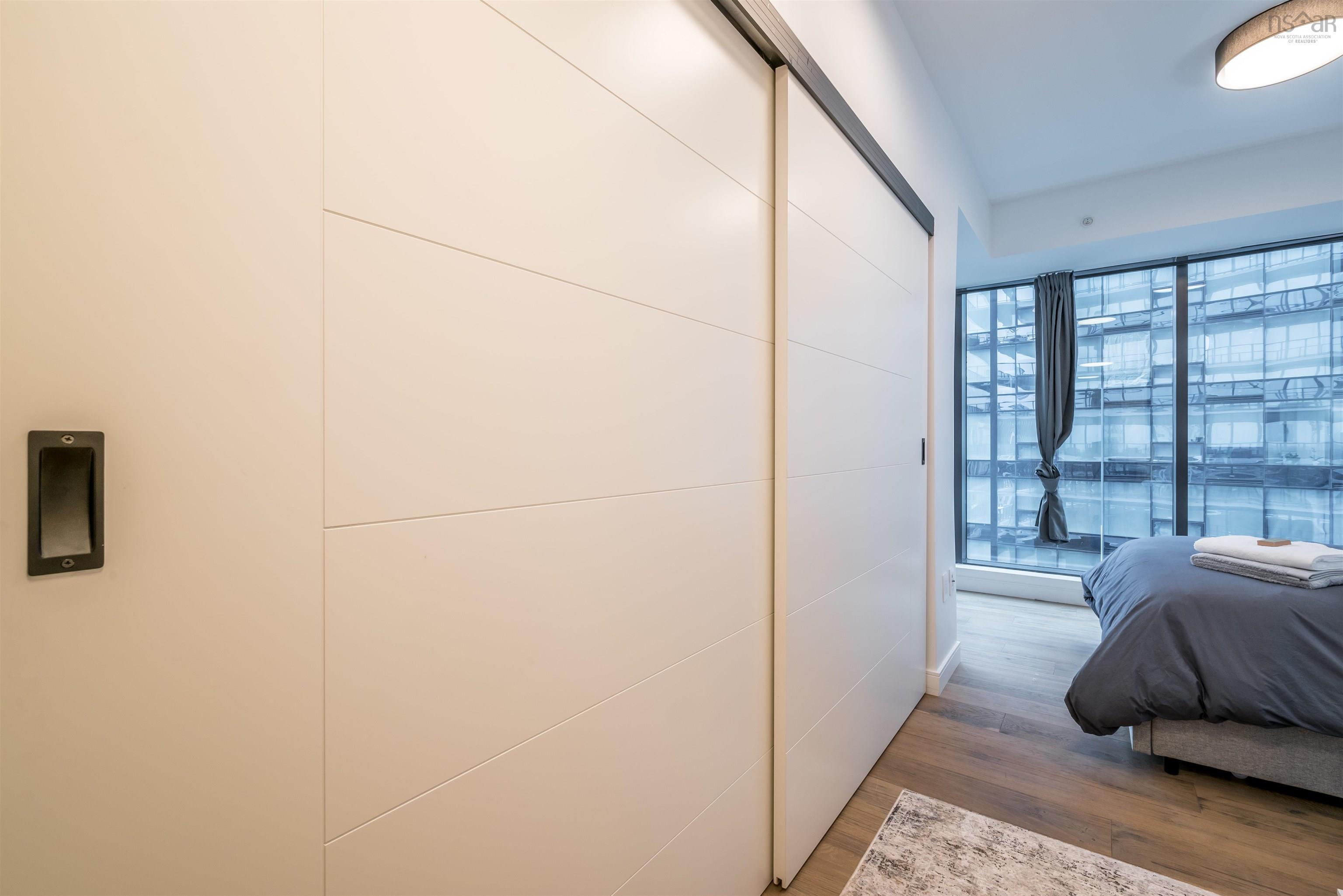 $810,000.00: 1110 1650 Granville Street, Halifax