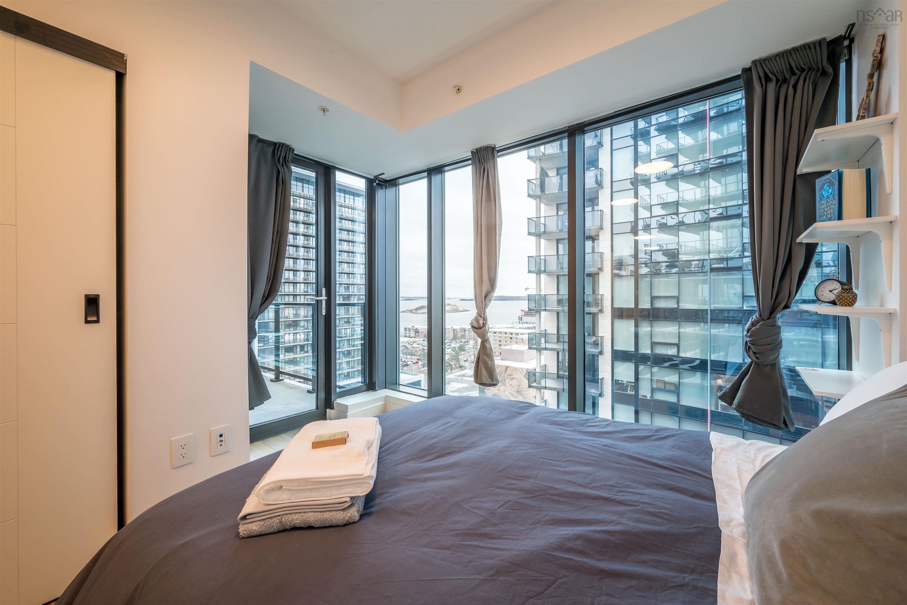 $810,000.00: 1110 1650 Granville Street, Halifax