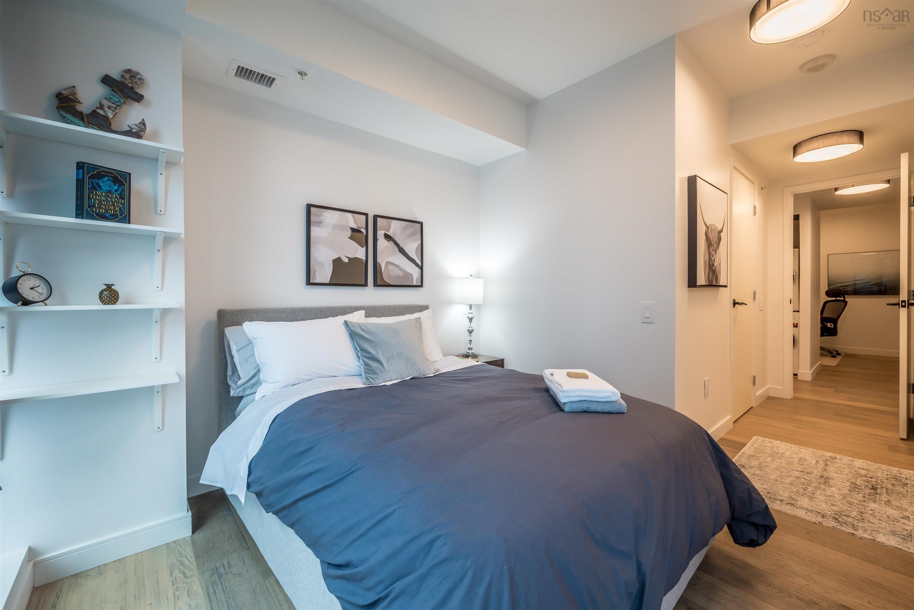 $810,000.00: 1110 1650 Granville Street, Halifax