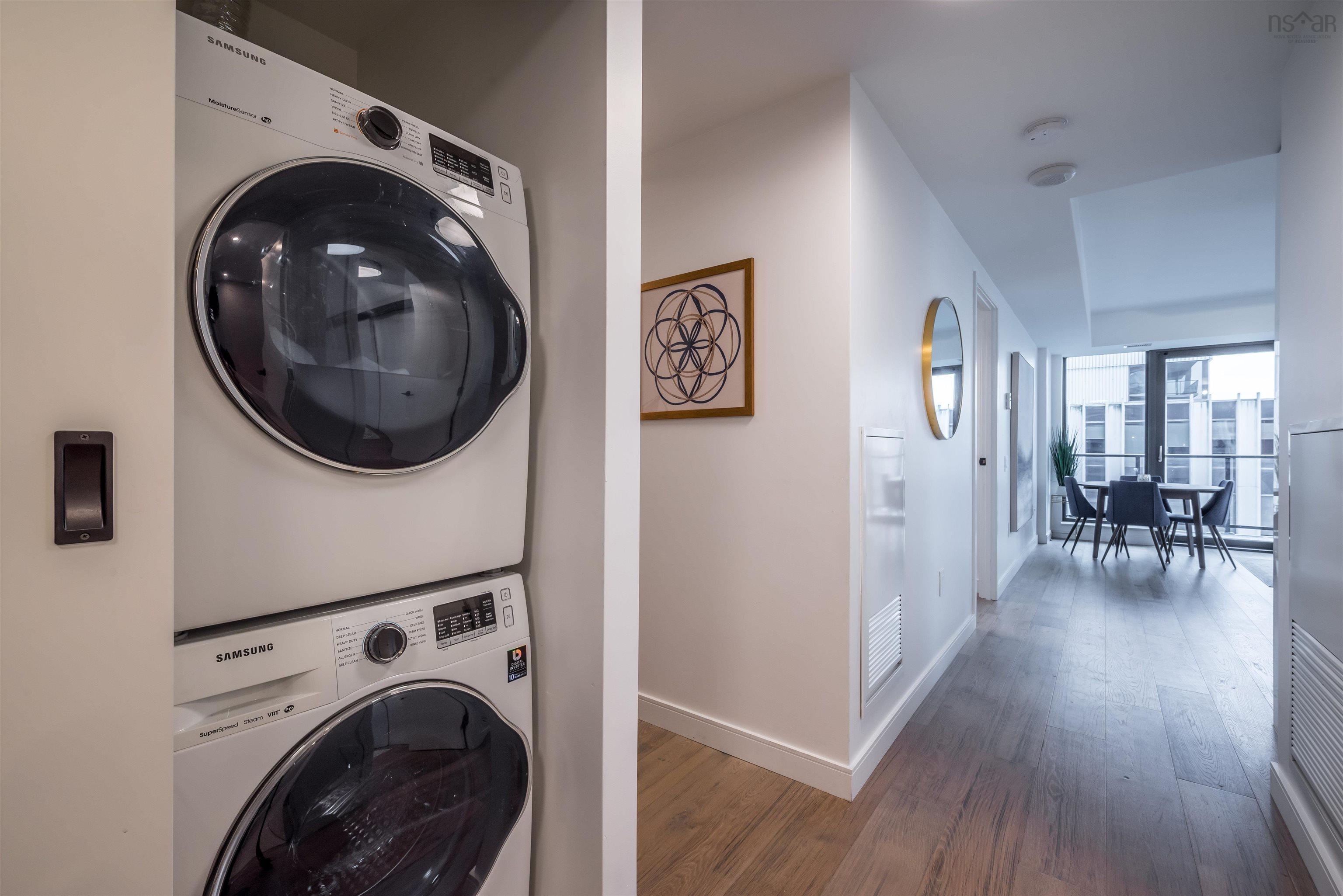 $810,000.00: 1110 1650 Granville Street, Halifax
