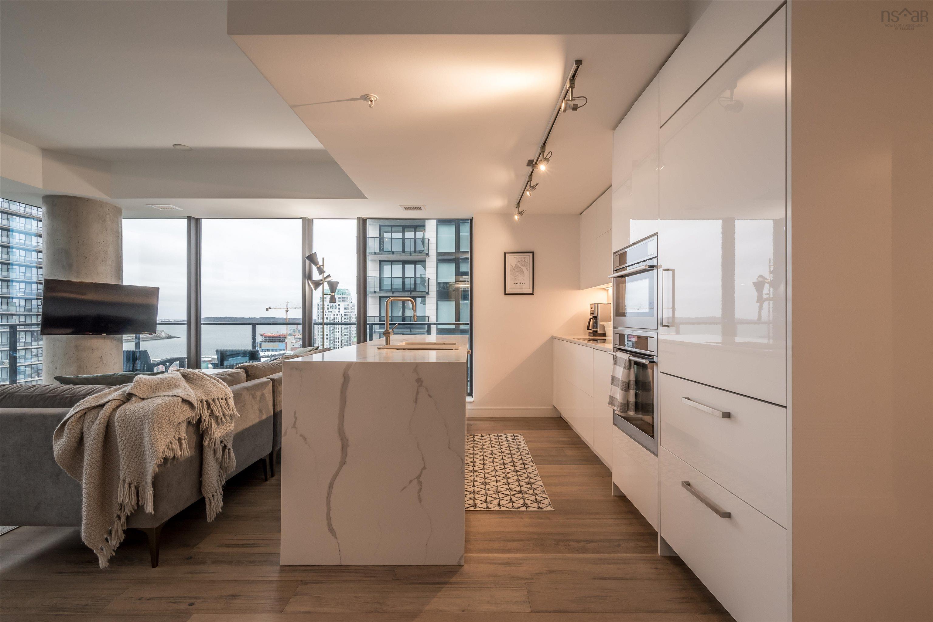 $810,000.00: 1110 1650 Granville Street, Halifax