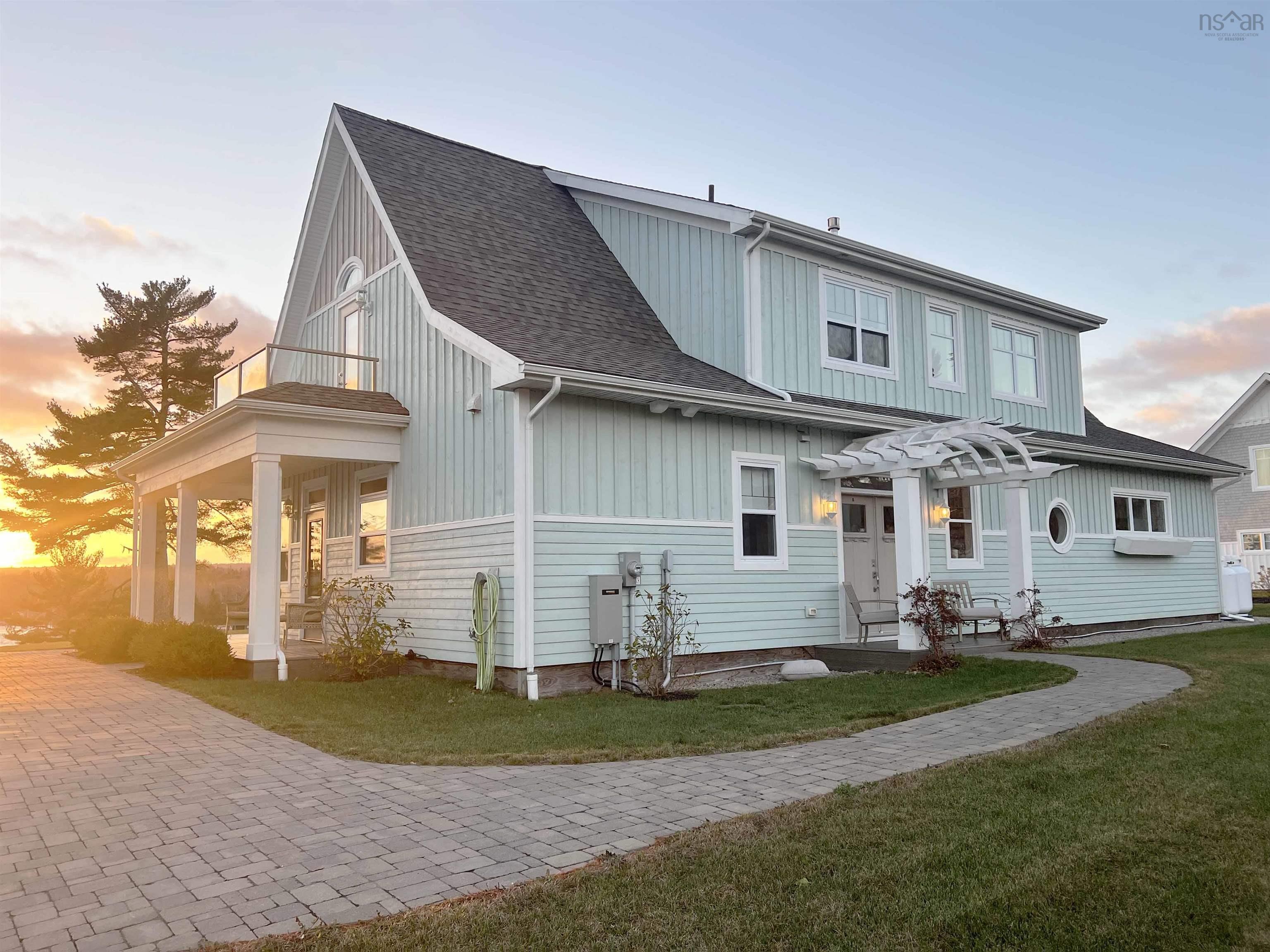 $1,395,000.00: 92 Skipper Hill Drive, Chester Basin