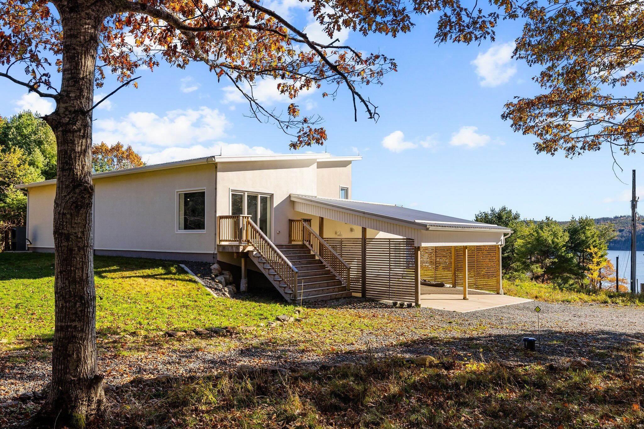 $1,999,000.00: 4808 #332 Highway, East Lahave