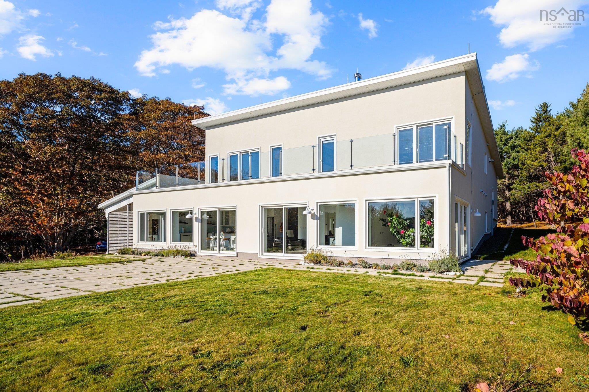 $1,999,000.00: 4808 #332 Highway, East Lahave