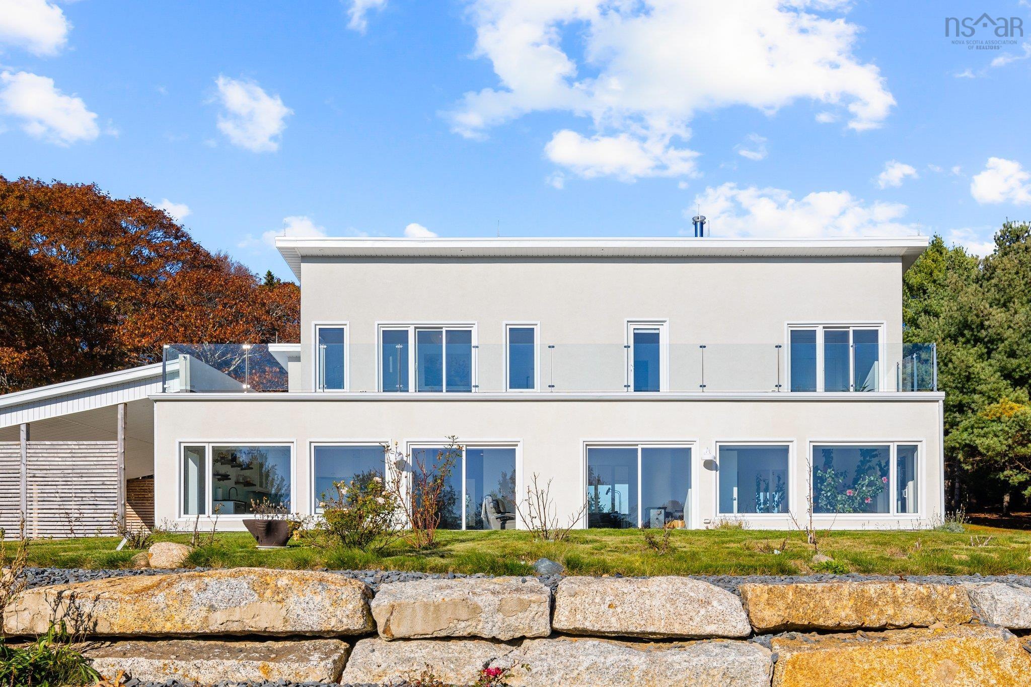 $1,999,000.00: 4808 #332 Highway, East Lahave
