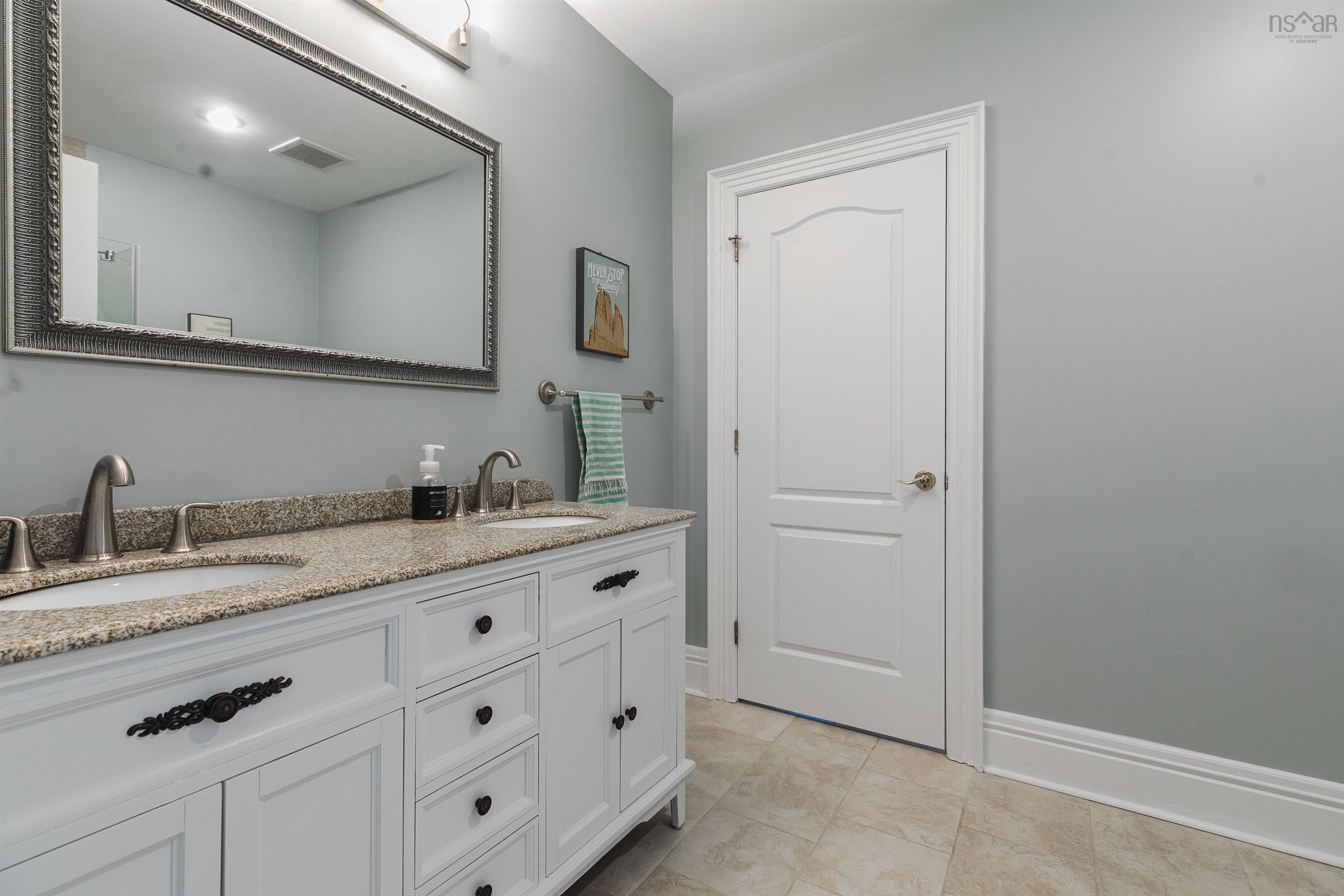 $1,999,000.00: 73 Lakeshore Park Terrace, Dartmouth