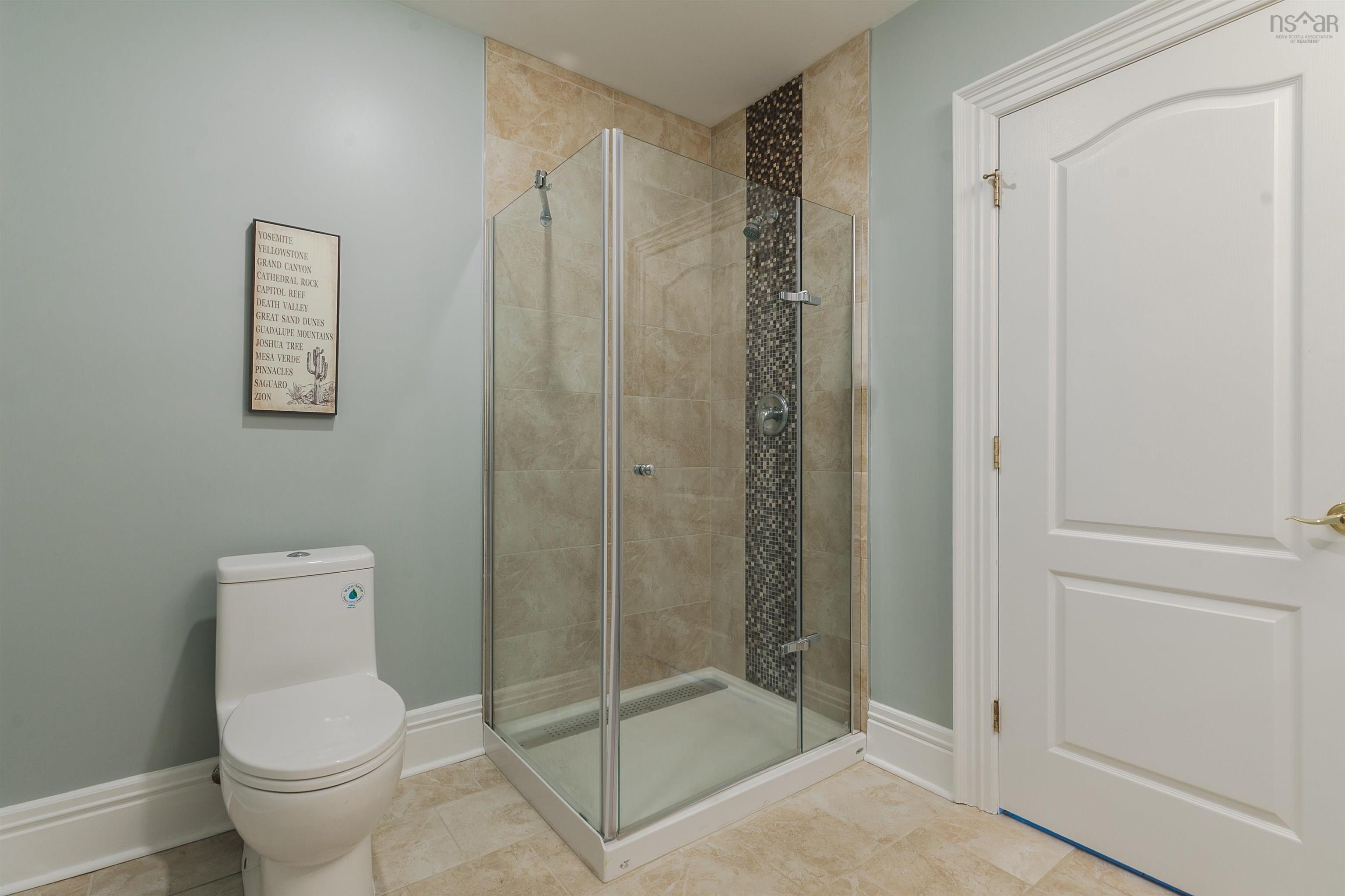 $1,999,000.00: 73 Lakeshore Park Terrace, Dartmouth