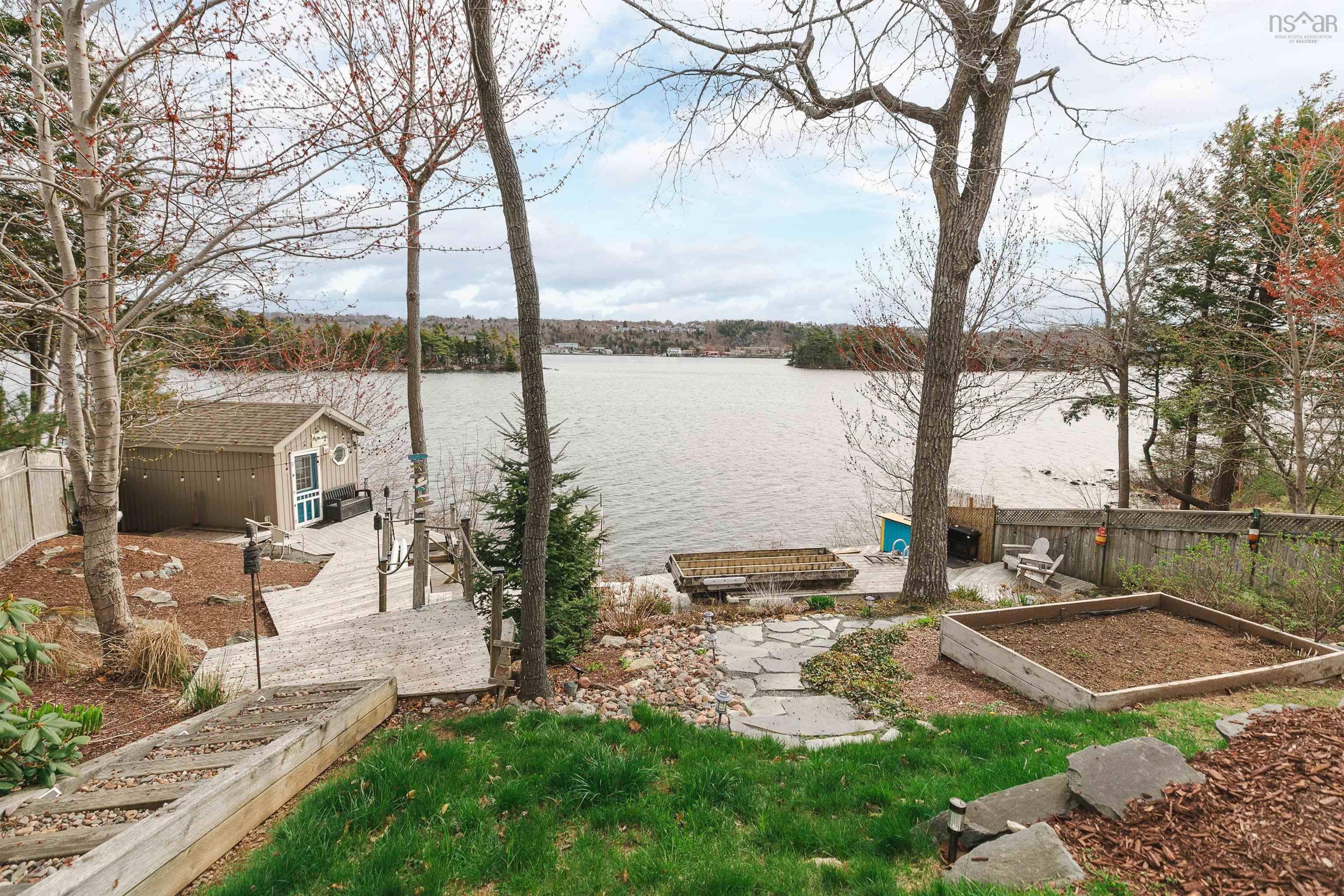 $1,999,000.00: 73 Lakeshore Park Terrace, Dartmouth