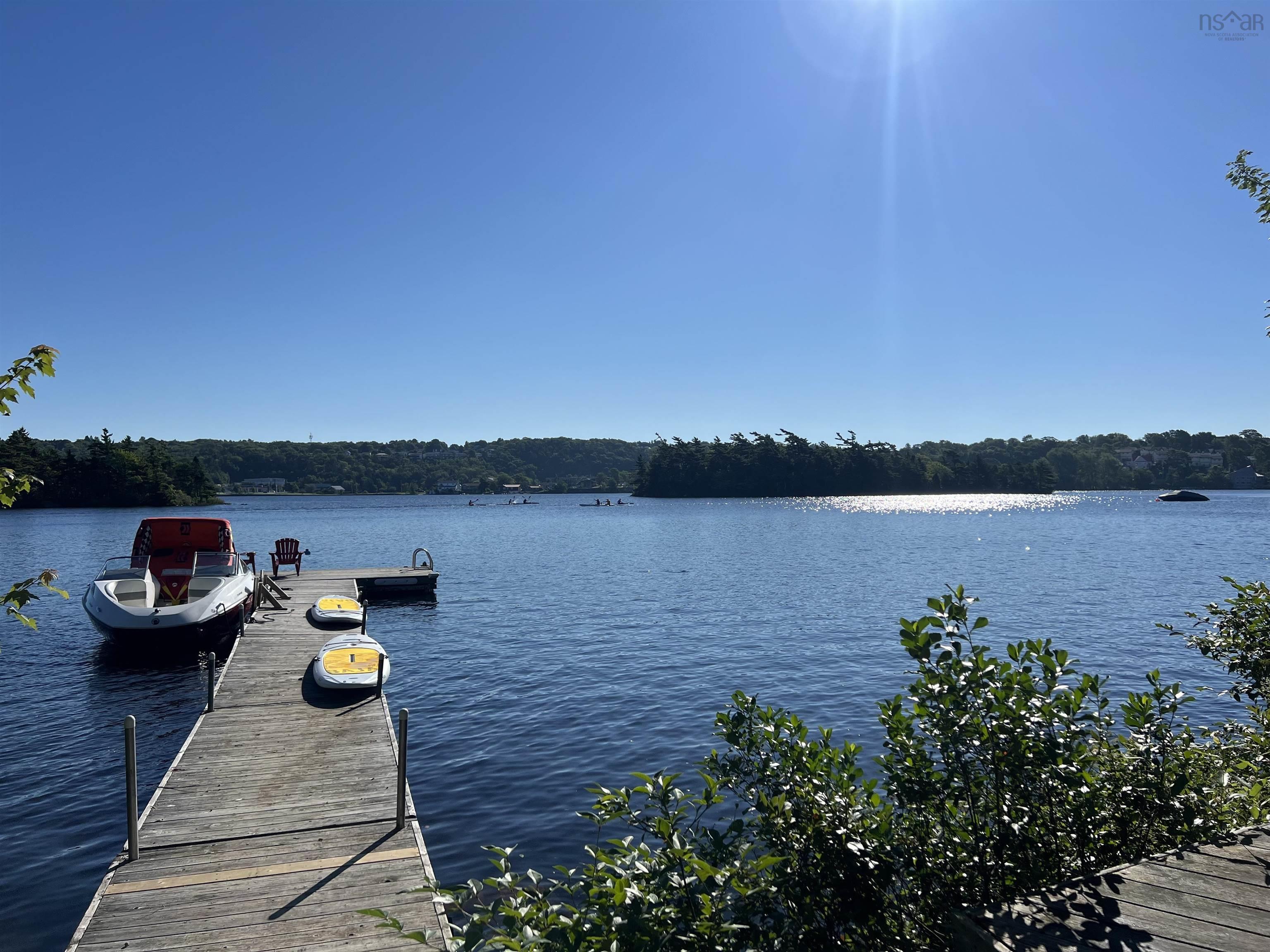 $1,999,000.00: 73 Lakeshore Park Terrace, Dartmouth
