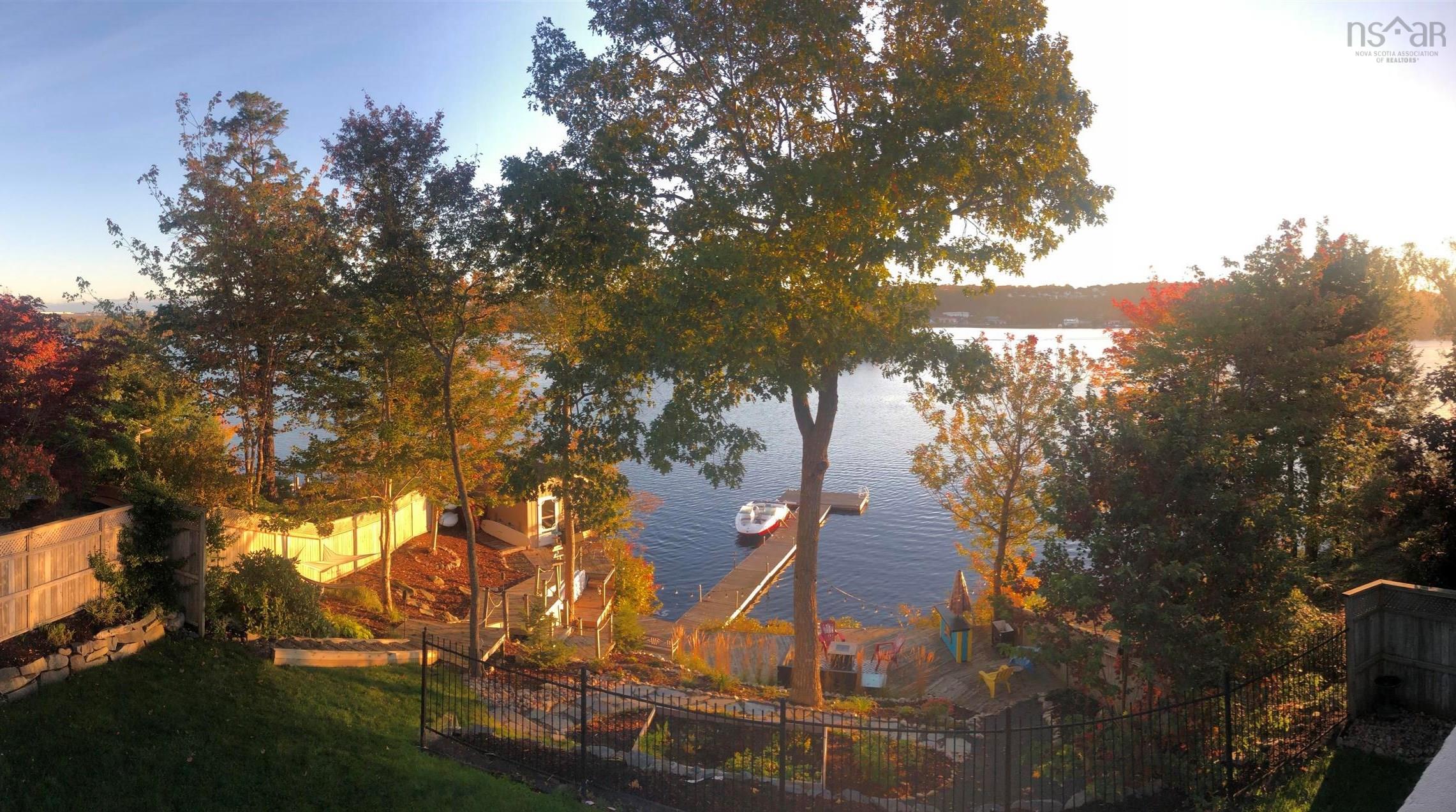 $1,999,000.00: 73 Lakeshore Park Terrace, Dartmouth