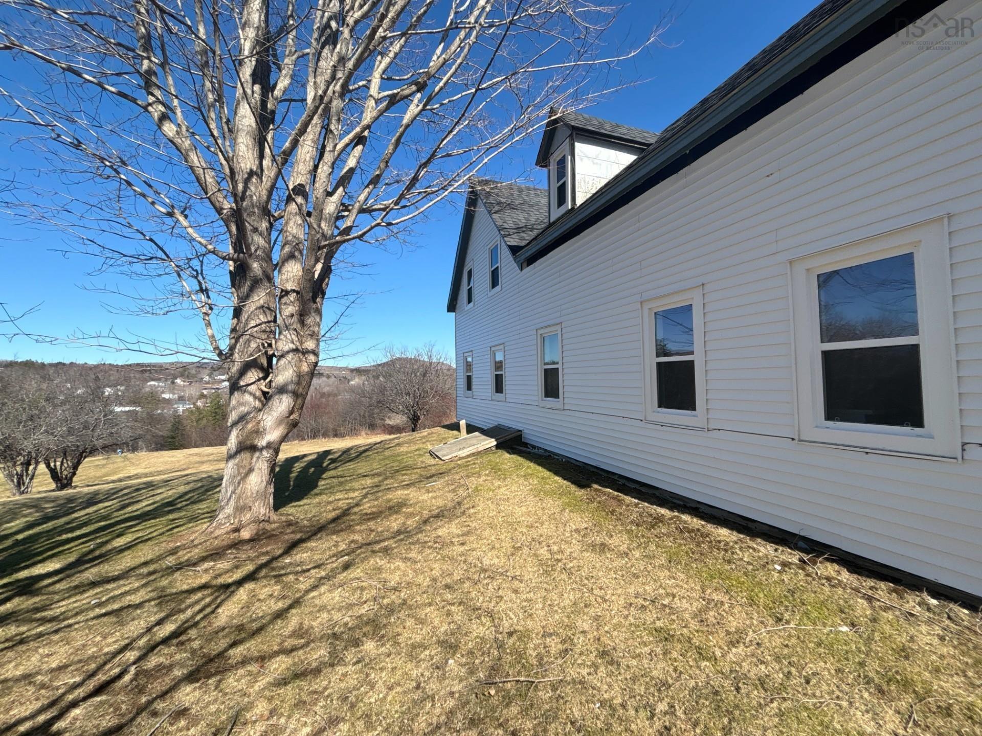 $400,000.00: 58 Carleton Street, Digby