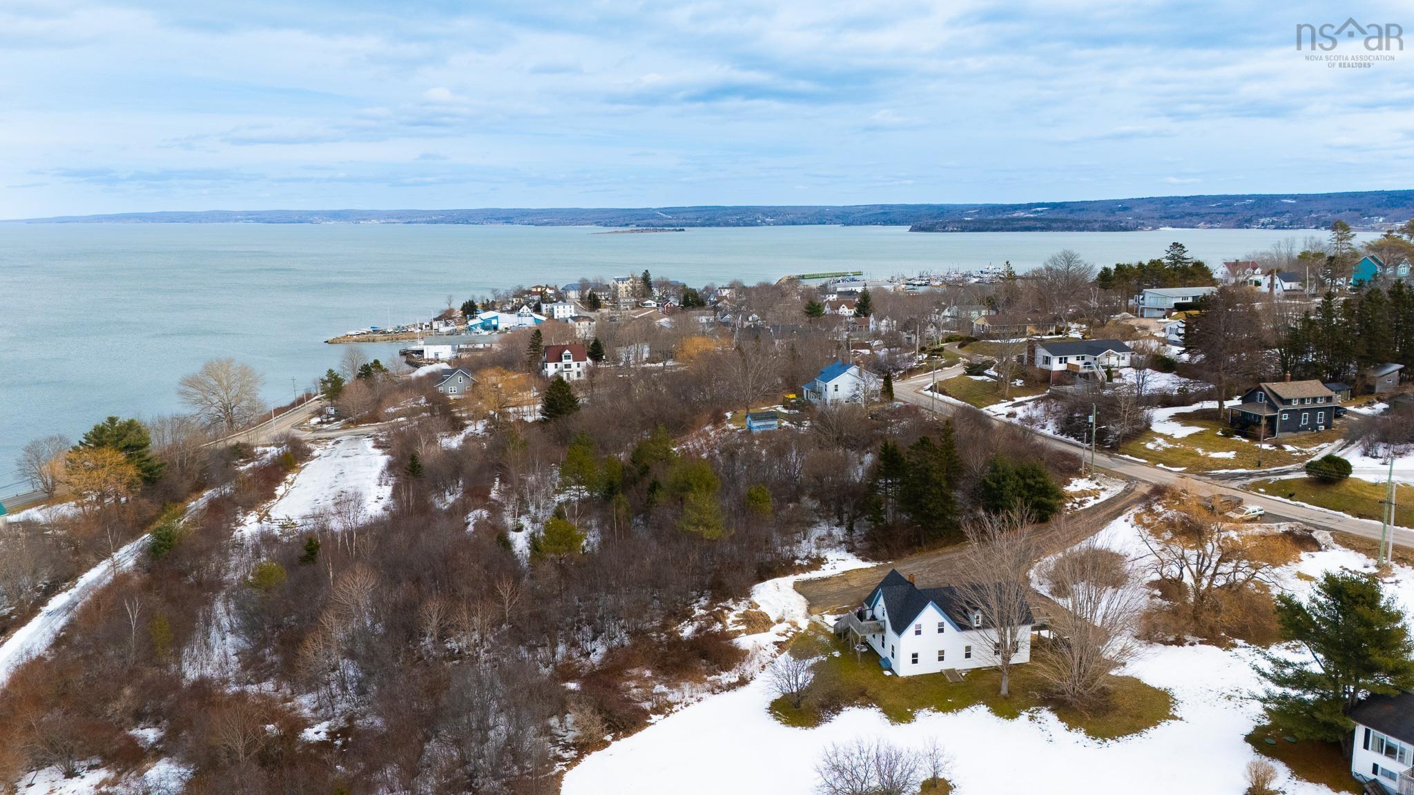 $400,000.00: 58 Carleton Street, Digby