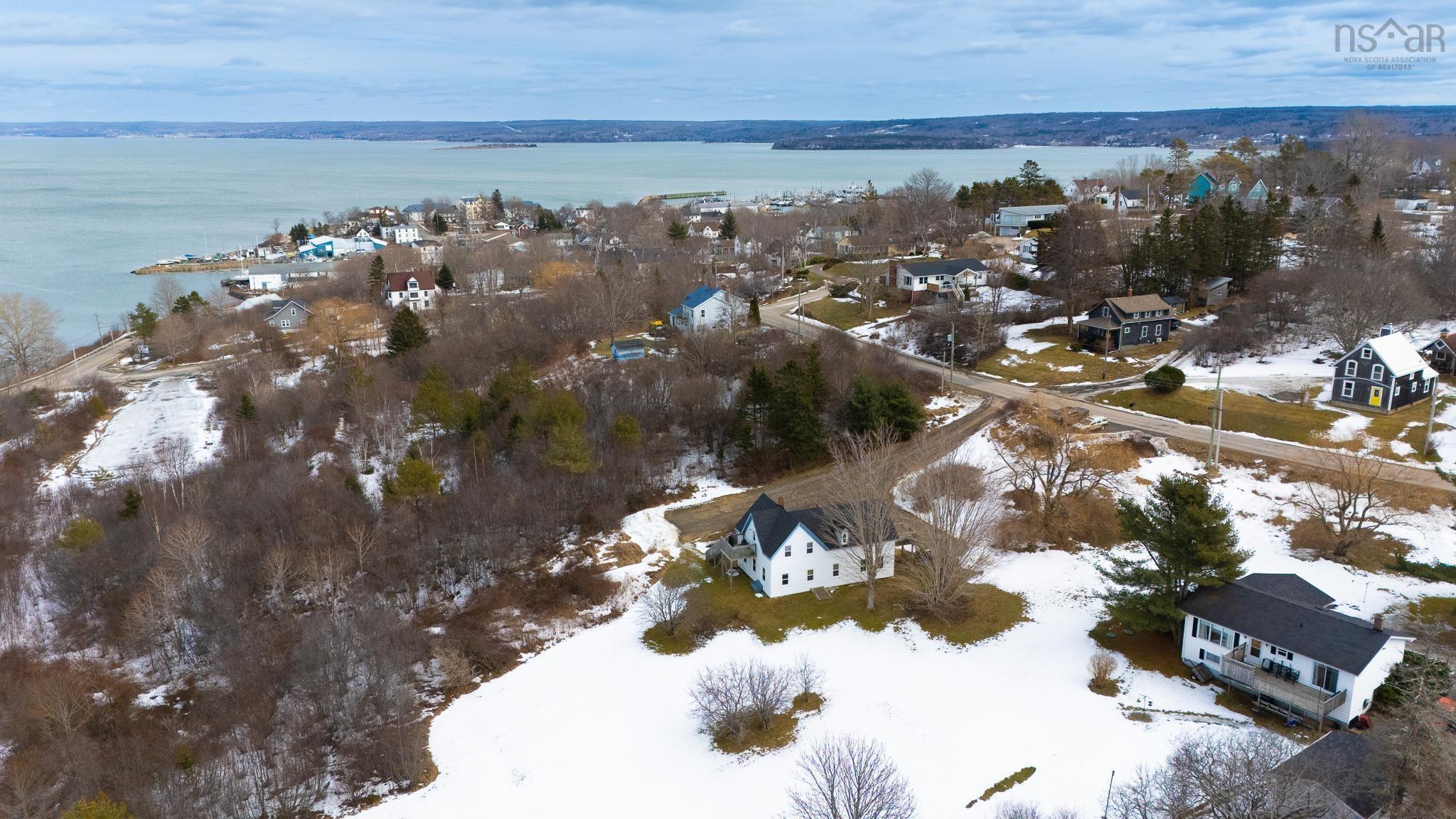 $400,000.00: 58 Carleton Street, Digby