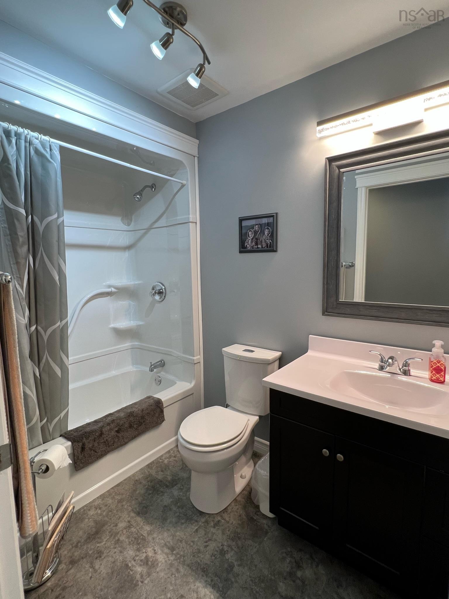 $774,900.00: 8199 Granite Ridge Road, Birchtown