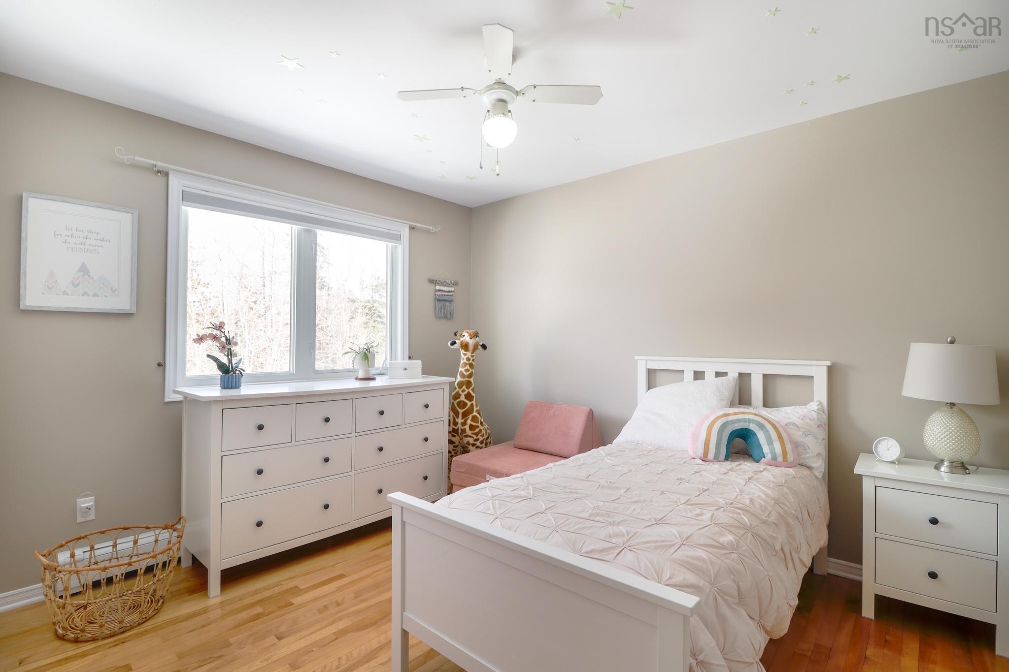$449,000.00: 19 Petersfield Court, Westmount