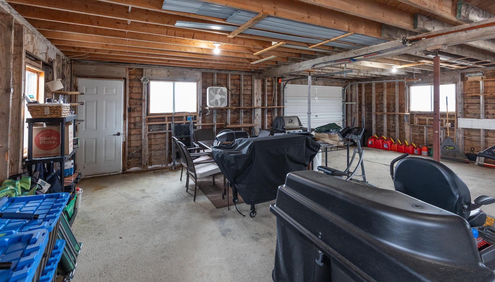 $399,000.00: 1290 1 Highway, Wellington