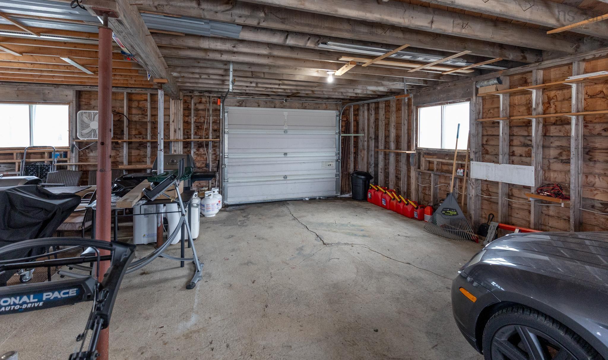 $399,000.00: 1290 1 Highway, Wellington