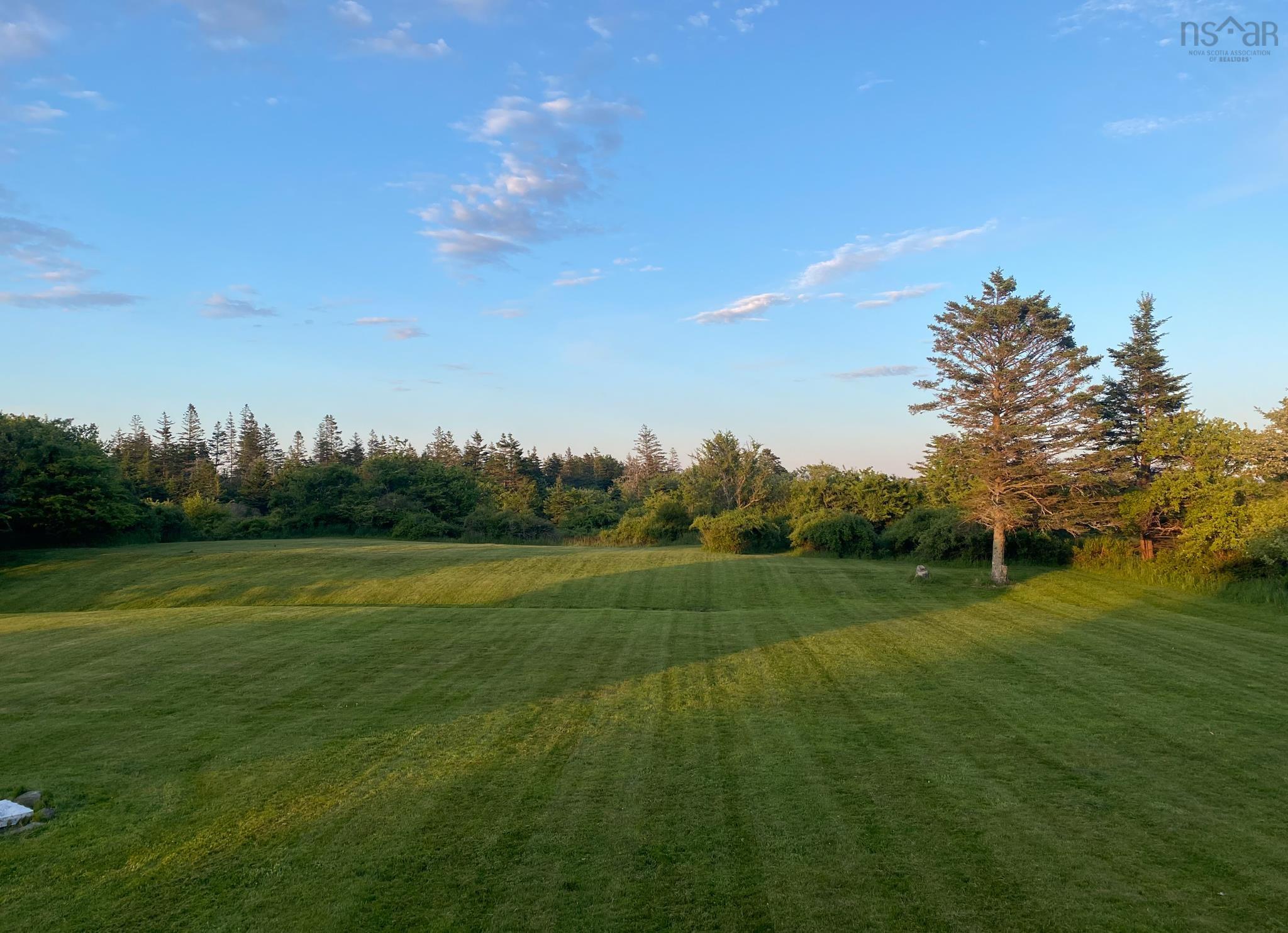$399,000.00: 1290 1 Highway, Wellington