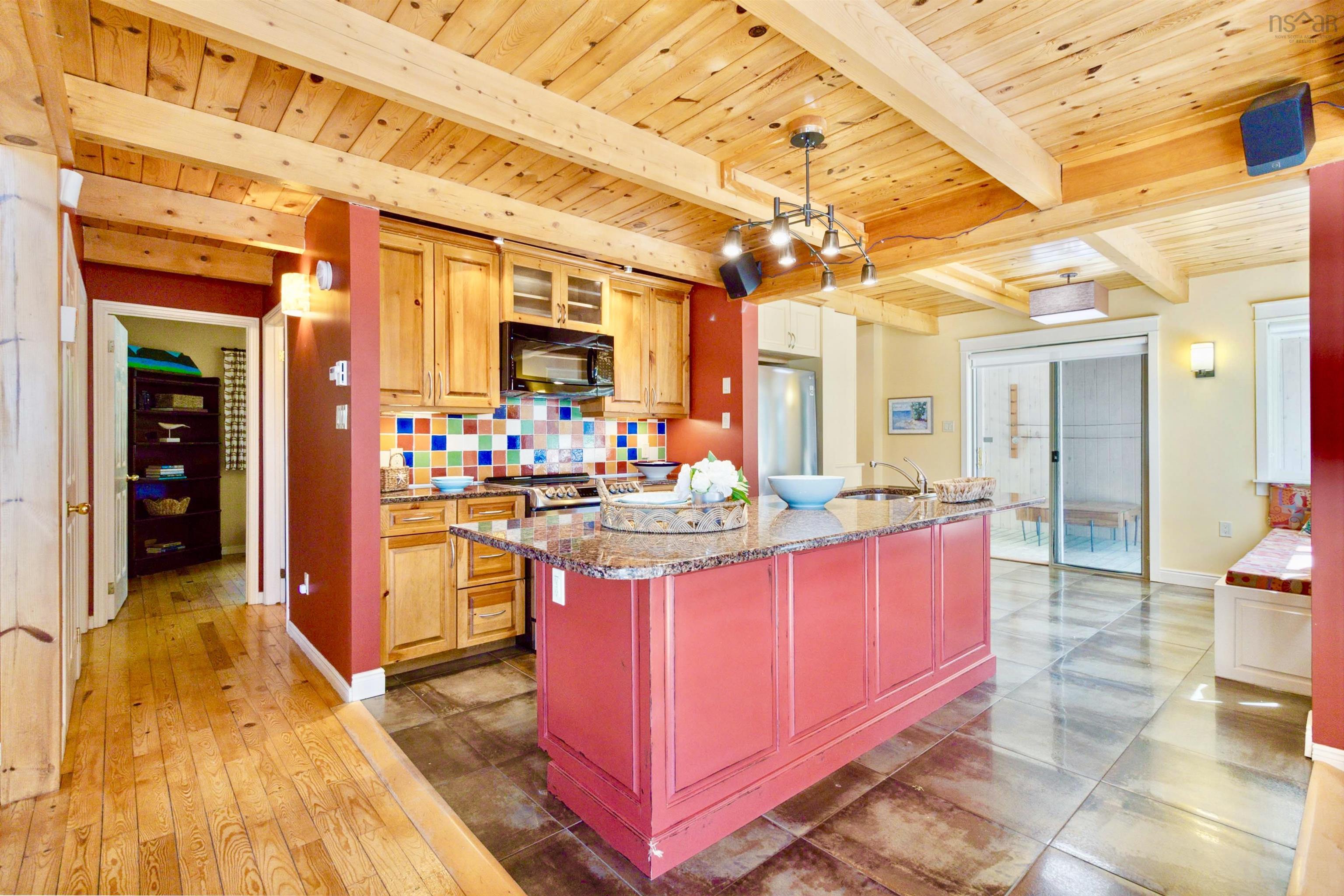 $969,900.00: 286 High Point Terrace, Molega North