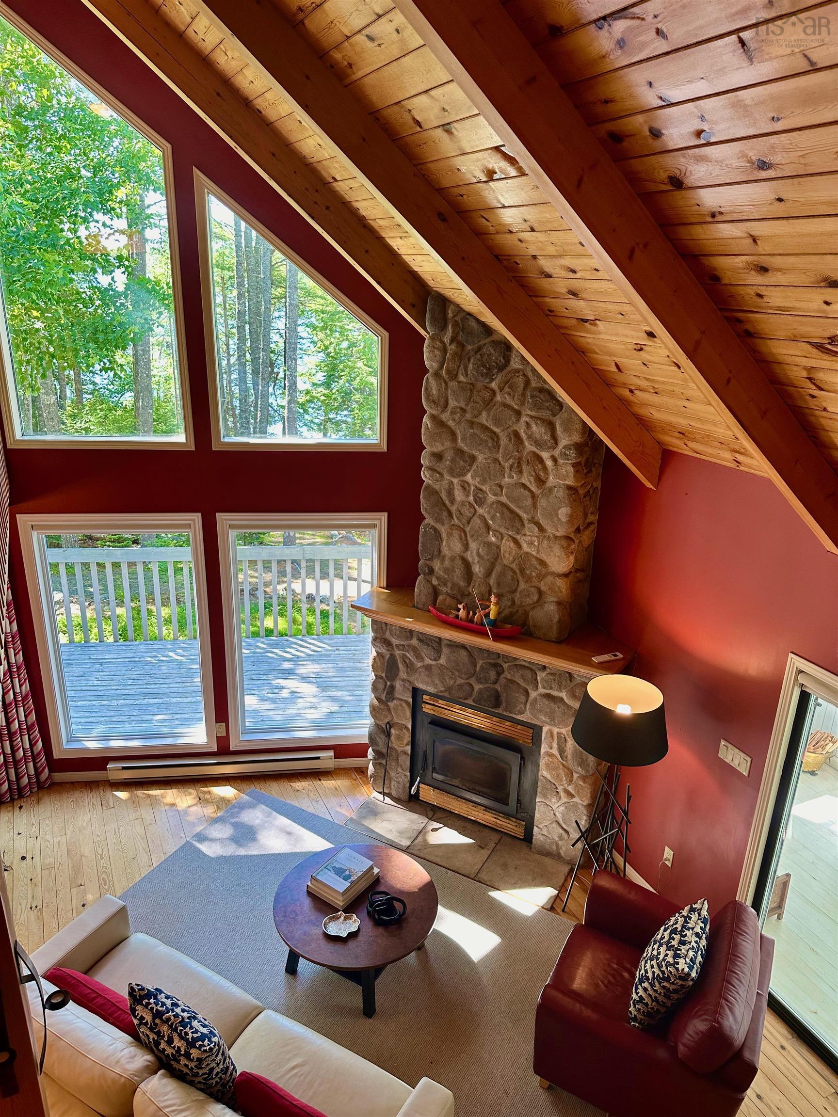 $969,900.00: 286 High Point Terrace, Molega North